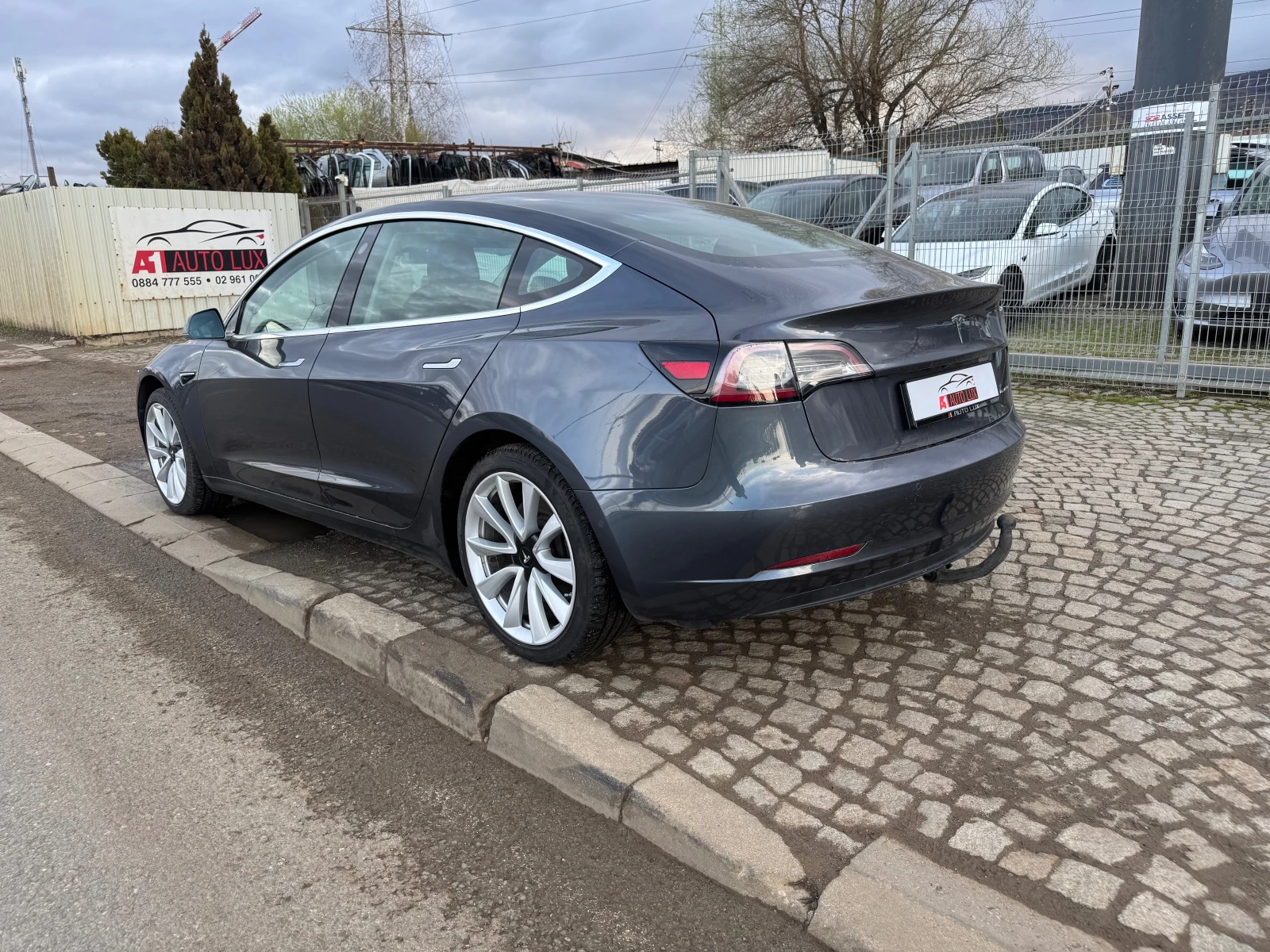 Tesla Model 3 Long — 6
