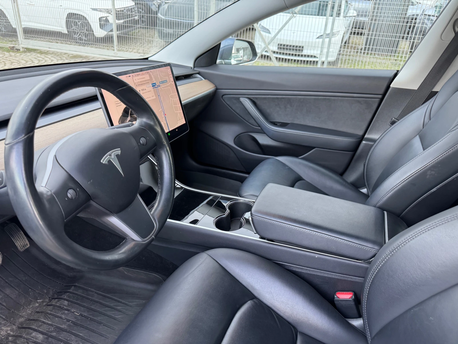 Tesla Model 3 Long — 10