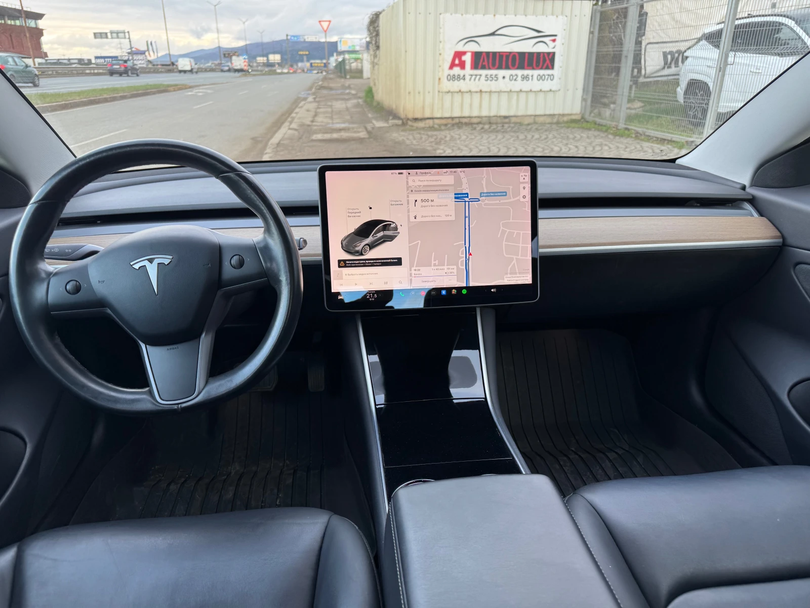 Tesla Model 3 Long — 12