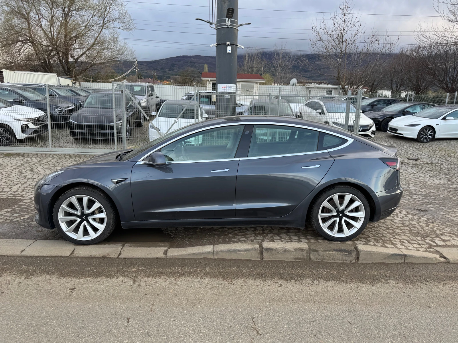 Tesla Model 3 Long — 9
