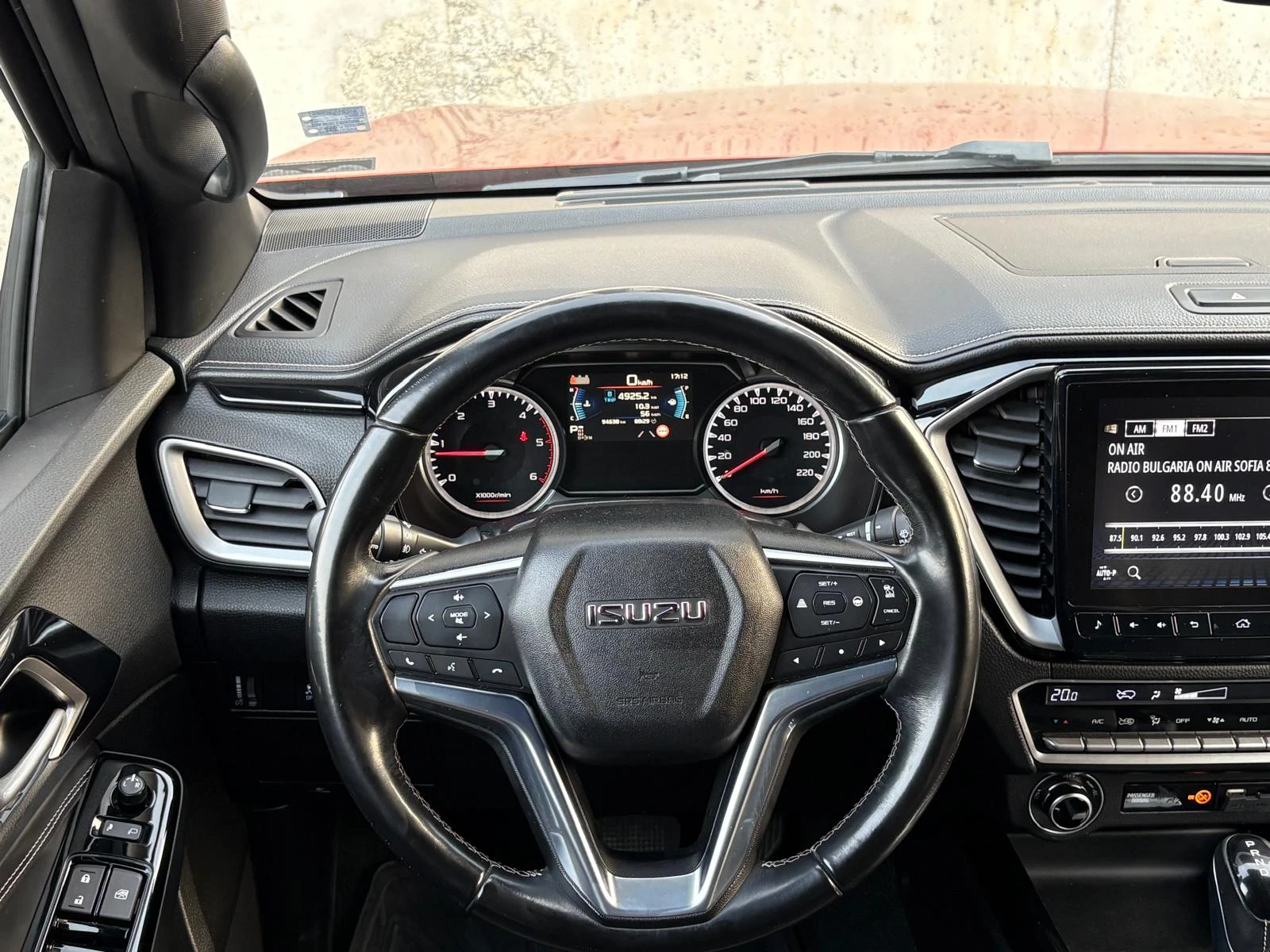2020 Isuzu D-Max Double Cab — 10