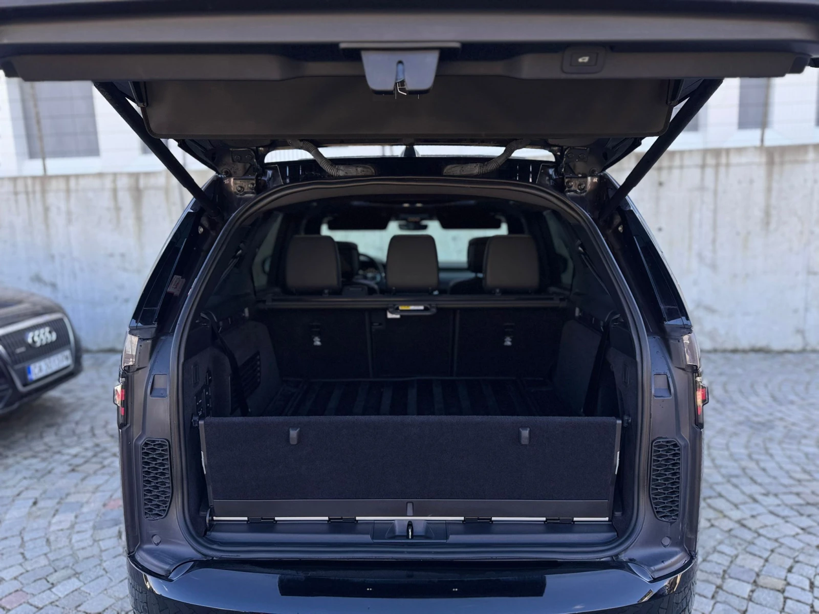 2024 Land Rover Discovery SE/R-Dynamic — 7