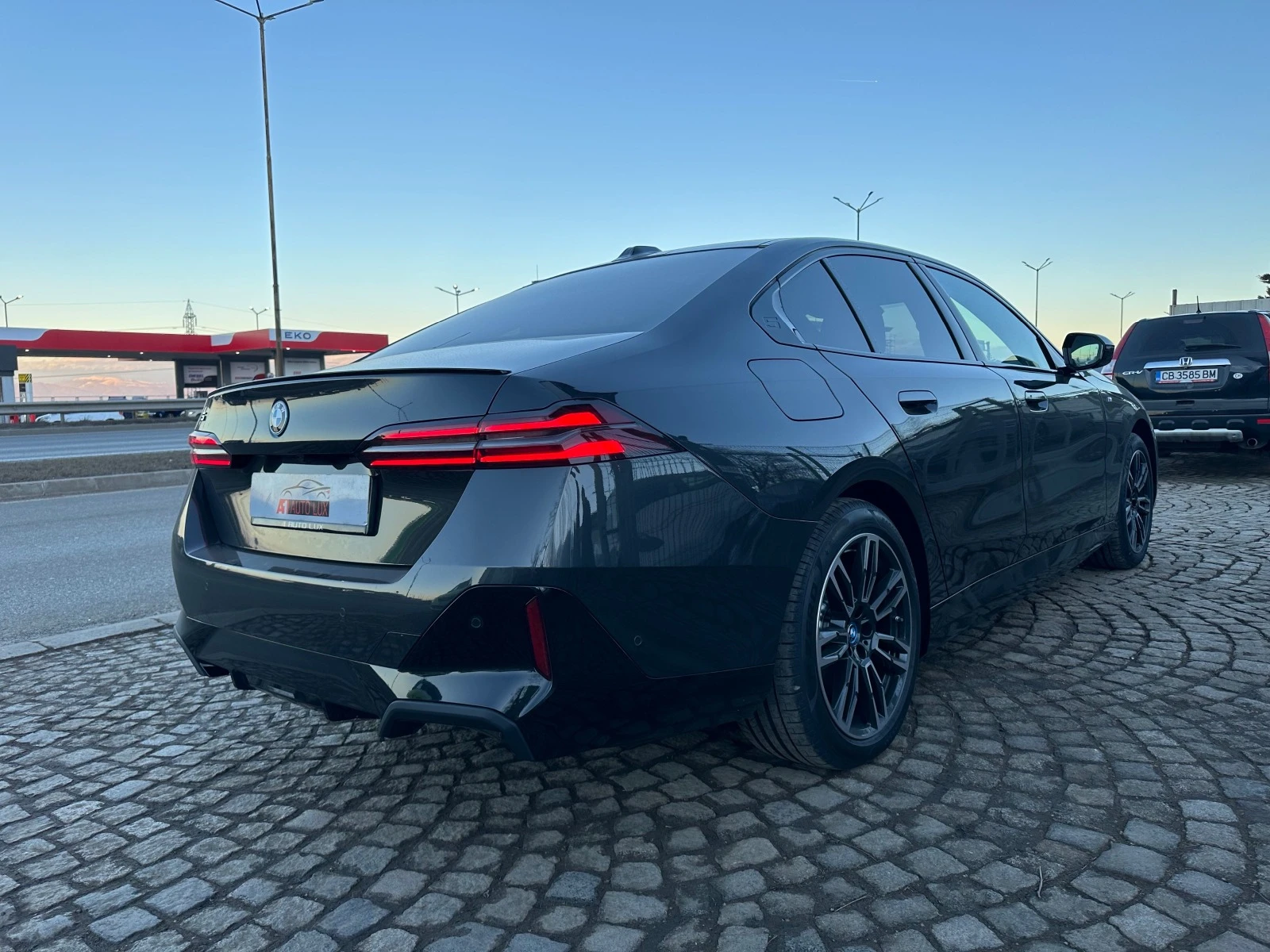 BMW i5 M-SPORT PRO — 6