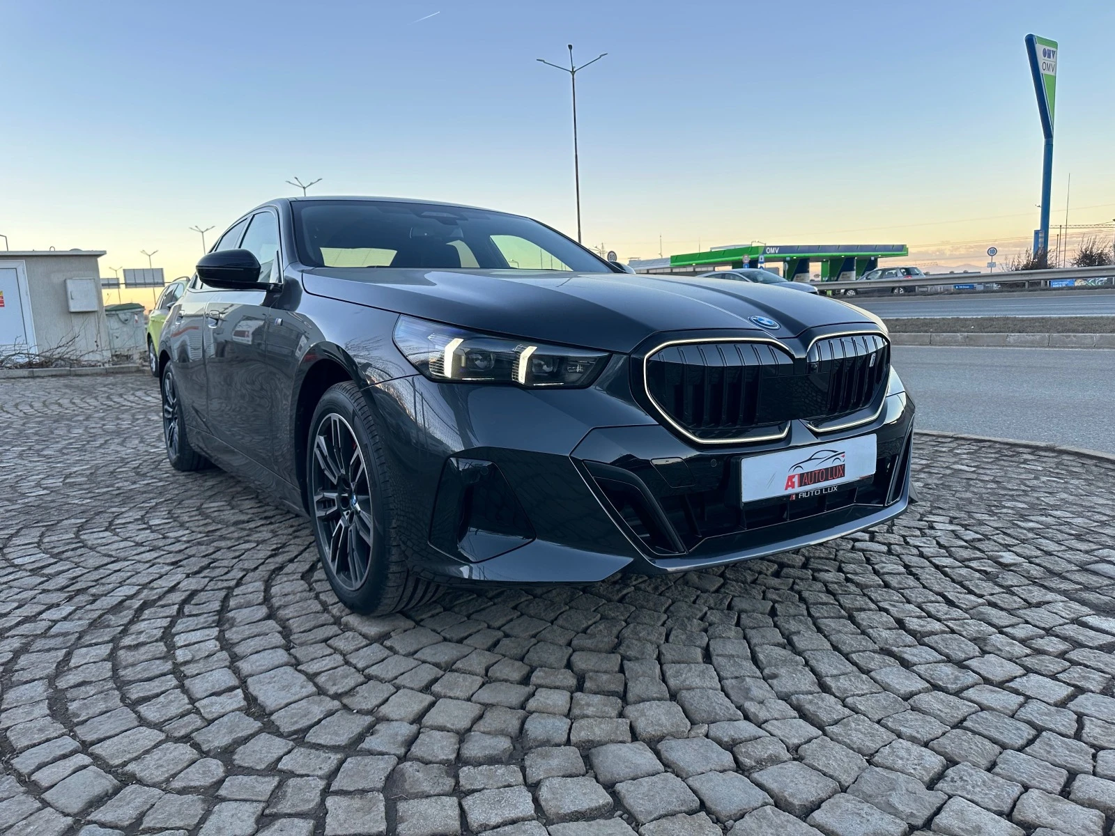 BMW i5 M-SPORT PRO — 2