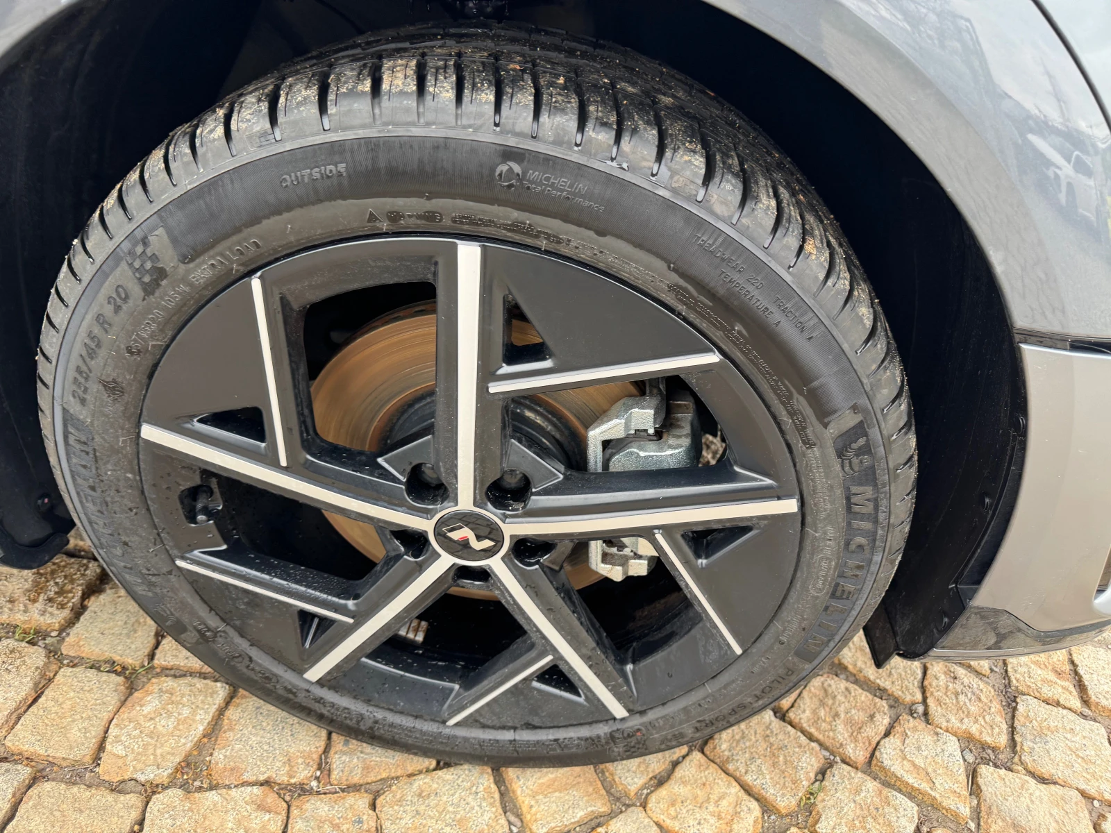 Hyundai Ioniq 5 N-Line/84kw/325PS — 17