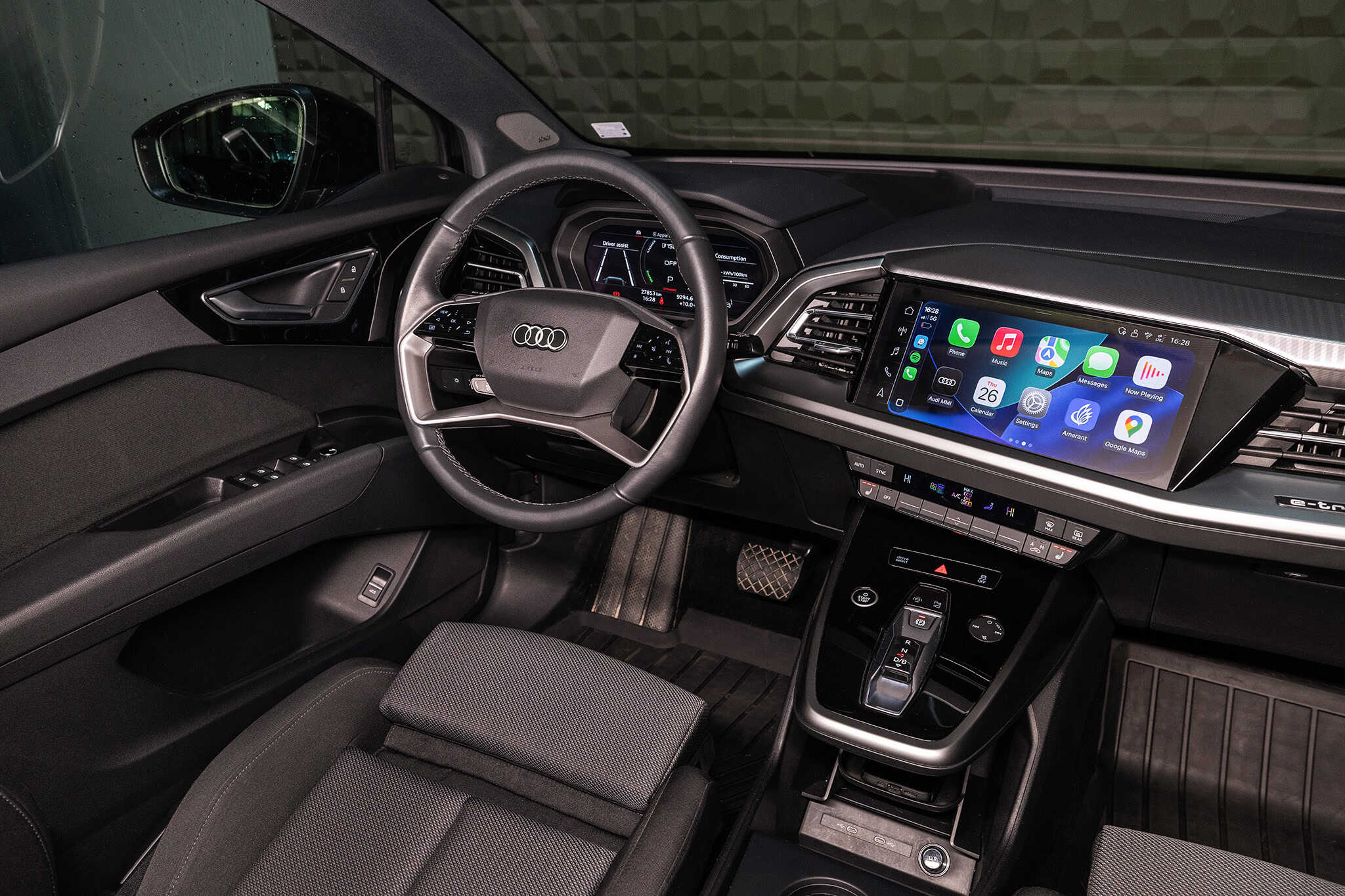 2024 Audi Q4 e-tron — 9