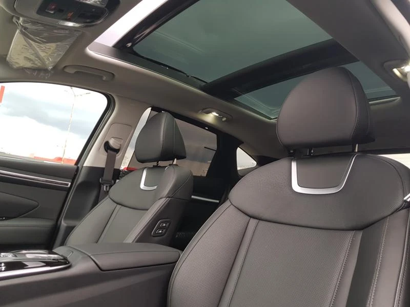 Hyundai Tucson 230к.с./Hybrid/4x4/Premium Обява: — 12