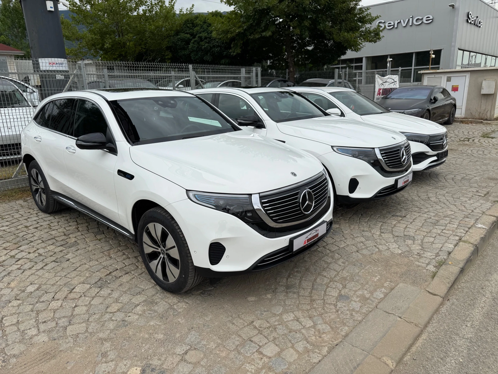 Mercedes-Benz EQC 400/AMG styling/4MATIC/HeadUP/NAVI/PANO/Full — 6