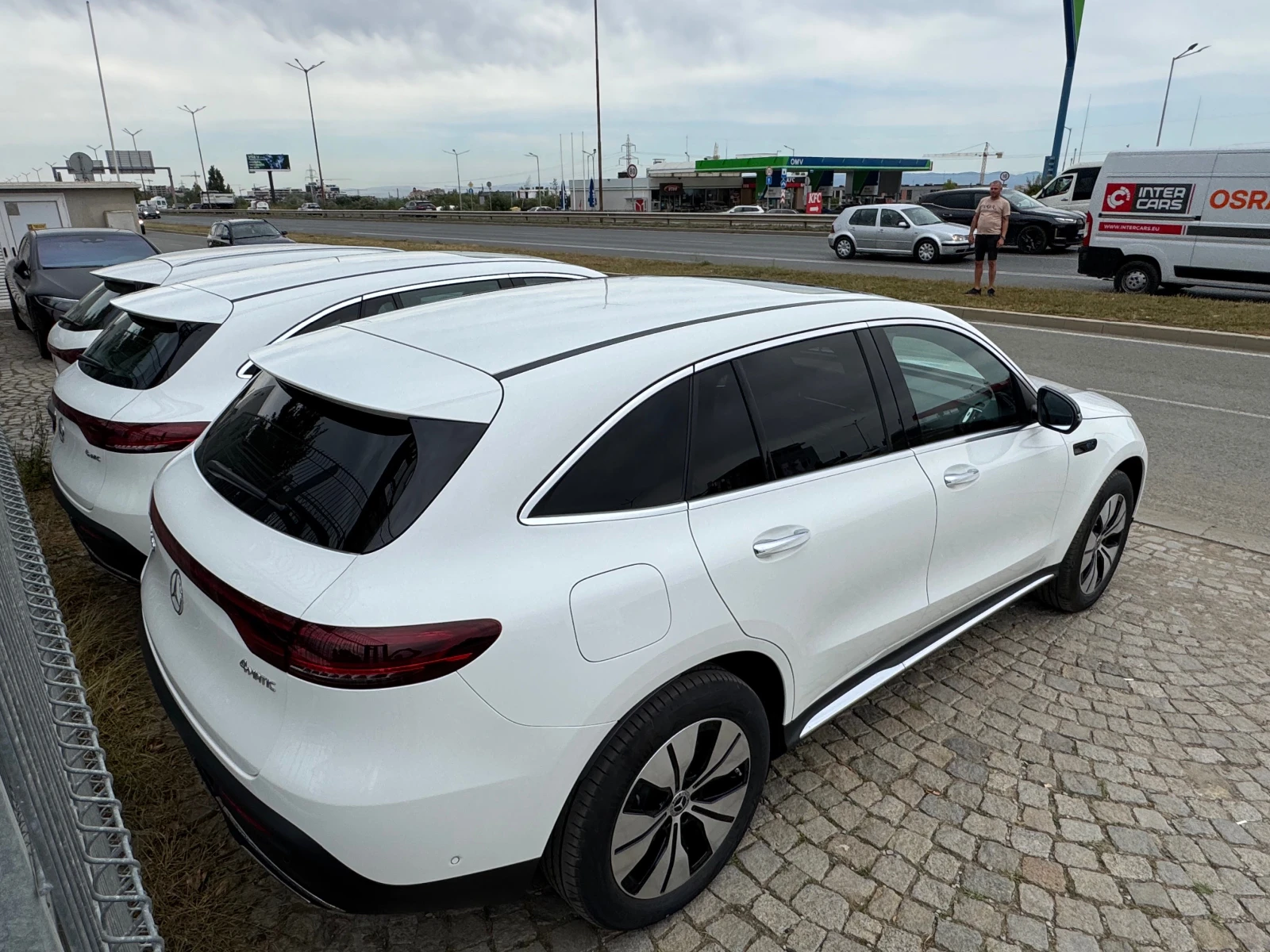 Mercedes-Benz EQC 400/AMG styling/4MATIC/HeadUP/NAVI/PANO/Full — 7