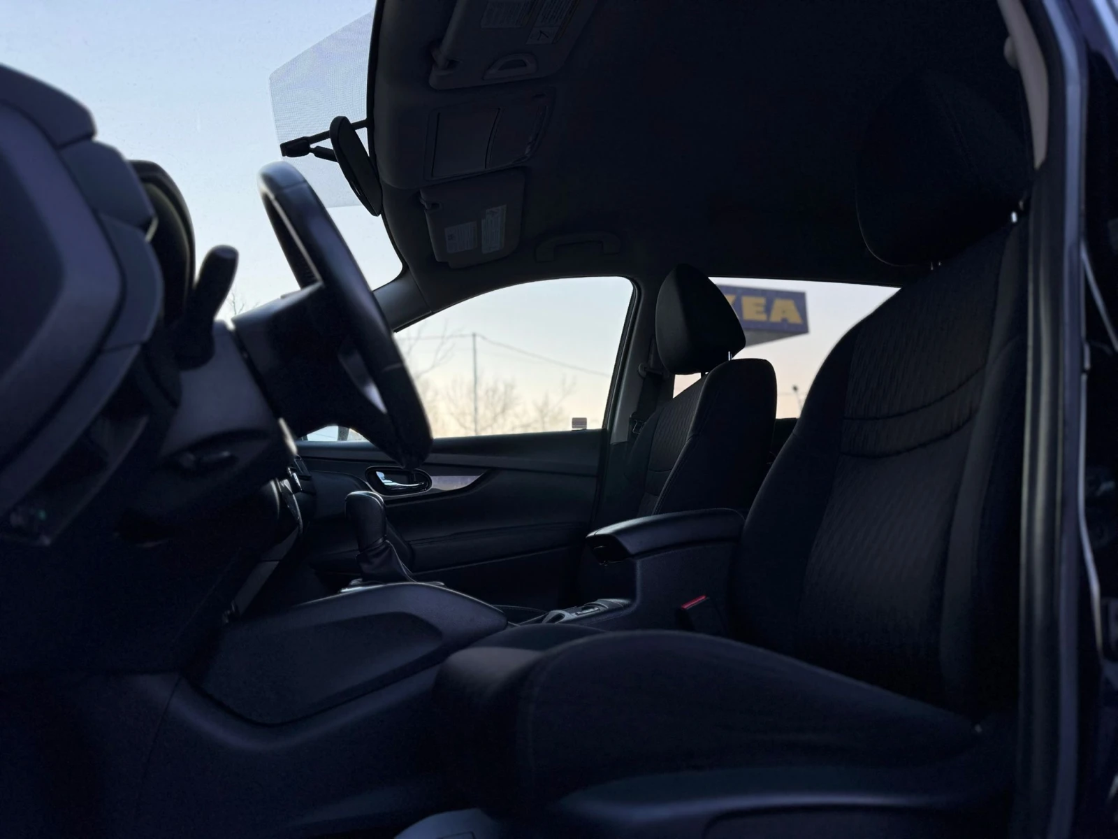 2017 Nissan X-Trail Rogue 2.5i — 10