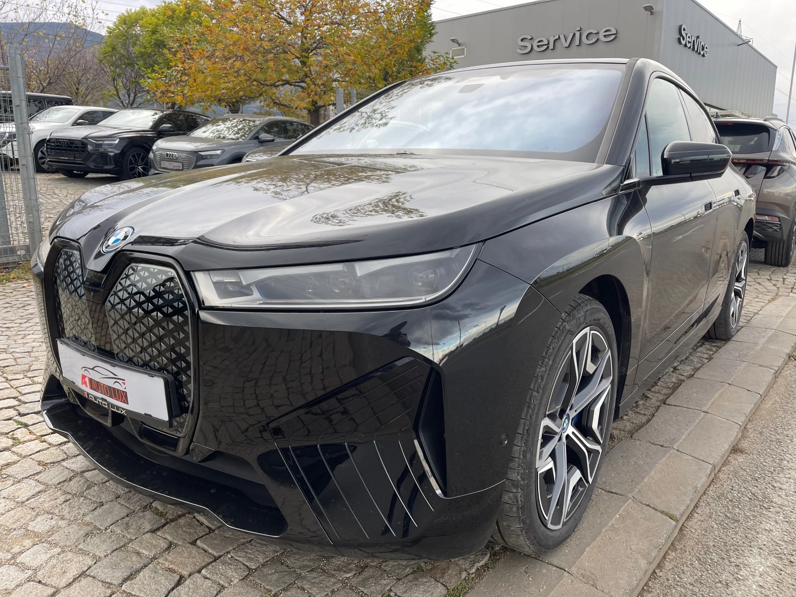 BMW iX 40/xDrive/M60-paket/Laze Обява: — 7