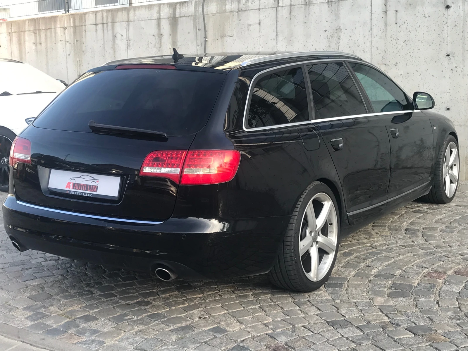 Audi A6 3.0TDI/Sline/Quattro/AUTO/NAVI/DVD/Full service!!! — 6