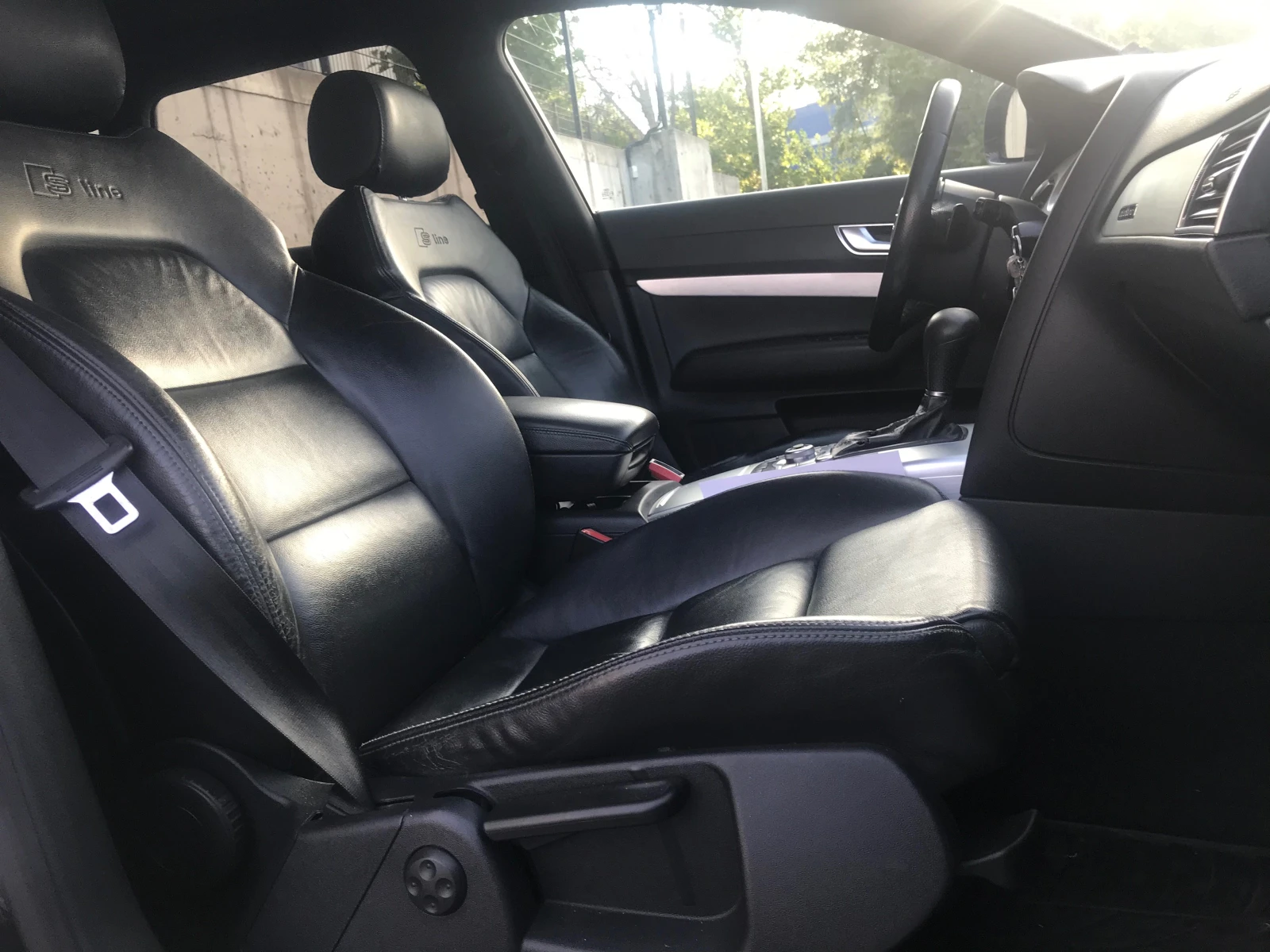 Audi A6 3.0TDI/Sline/Quattro/AUTO/NAVI/DVD/Full service!!! — 8