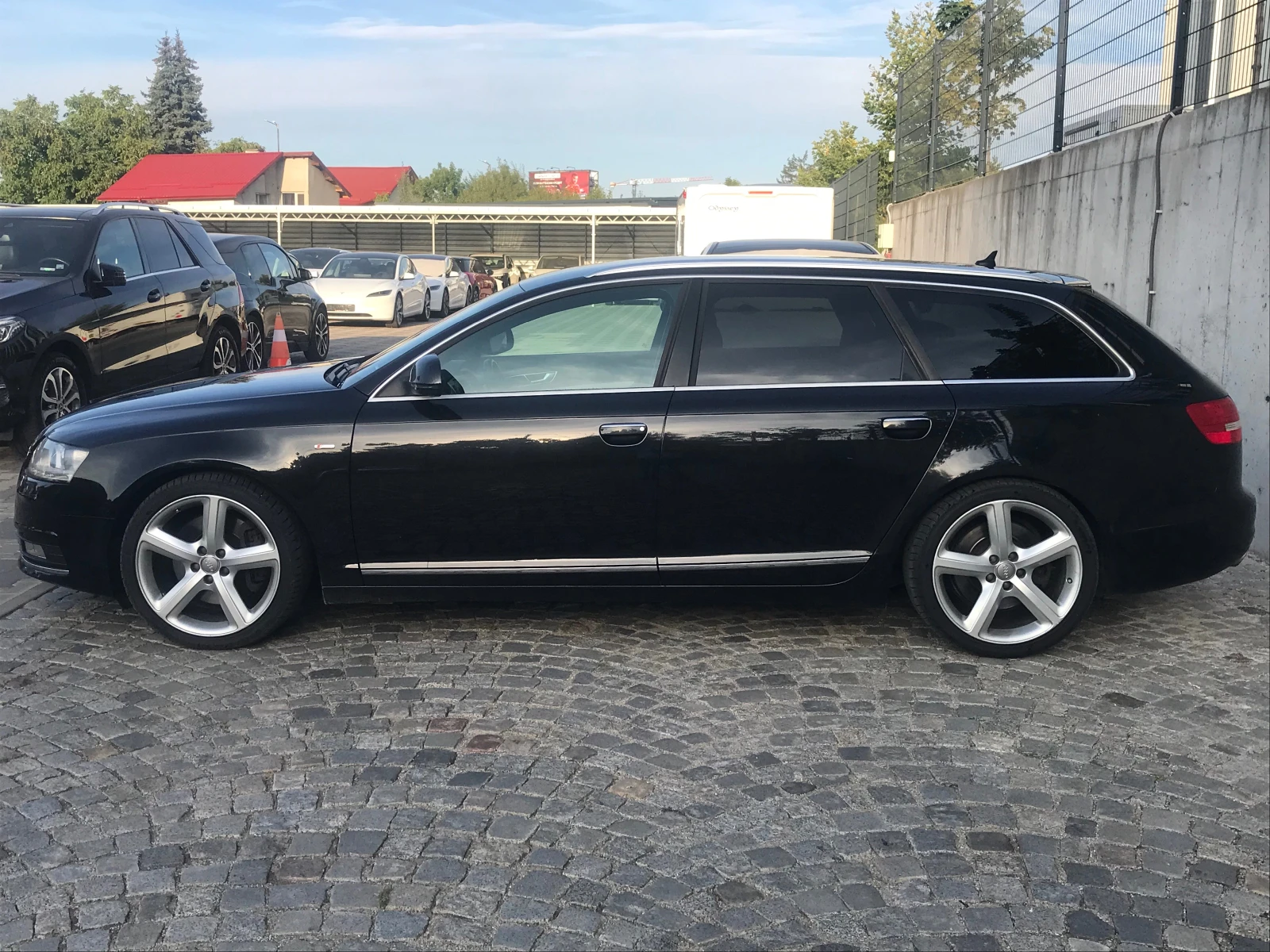 Audi A6 3.0TDI/Sline/Quattro/AUTO/NAVI/DVD/Full service!!! — 7