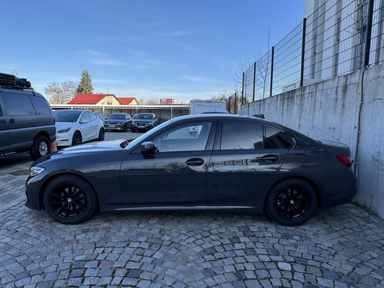 2020 BMW 320 xDrive M-Sport Individual — 7