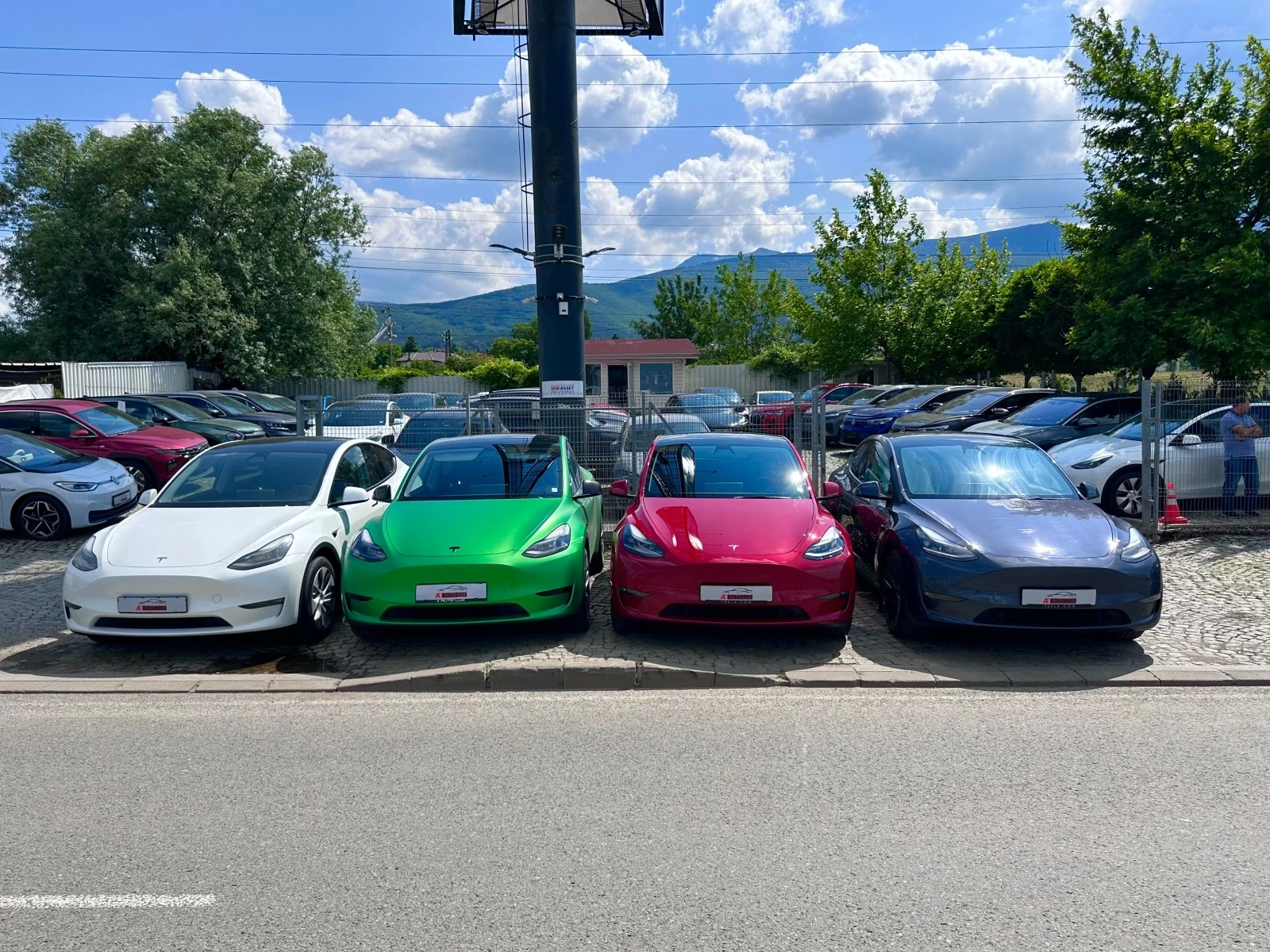 Tesla Model Y 5 — 10