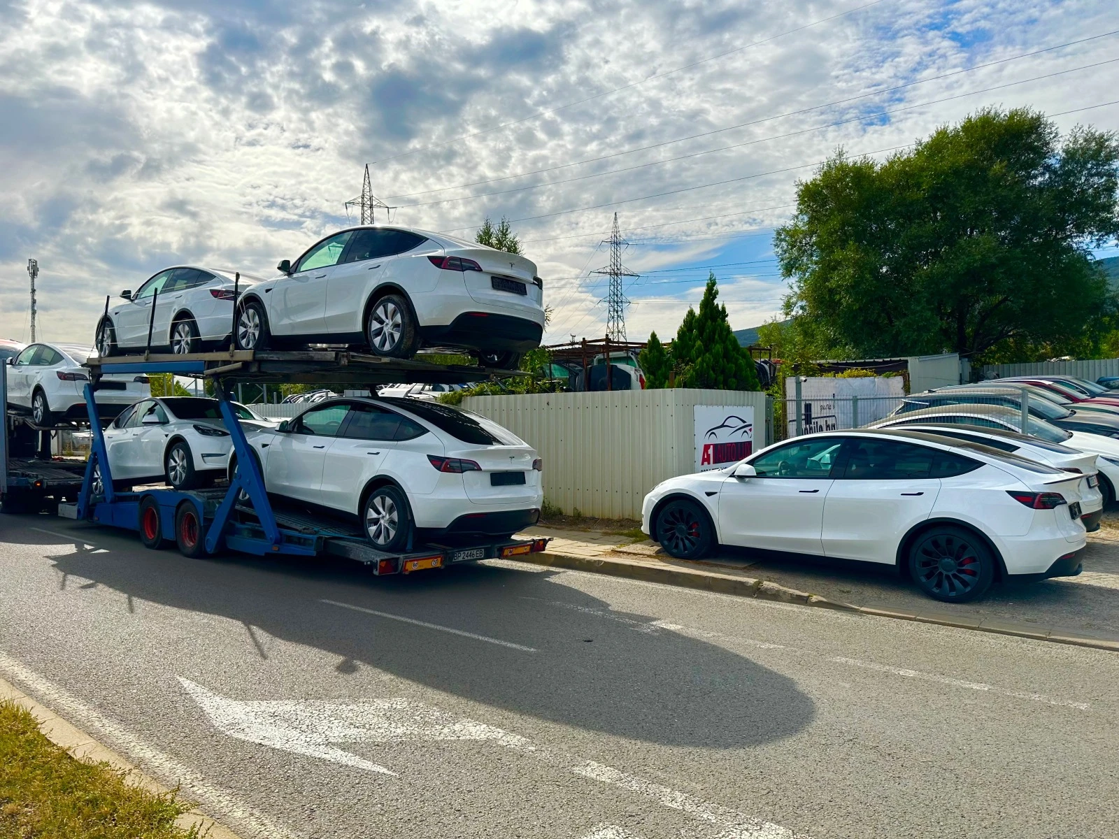 Tesla Model Y 5 — 17