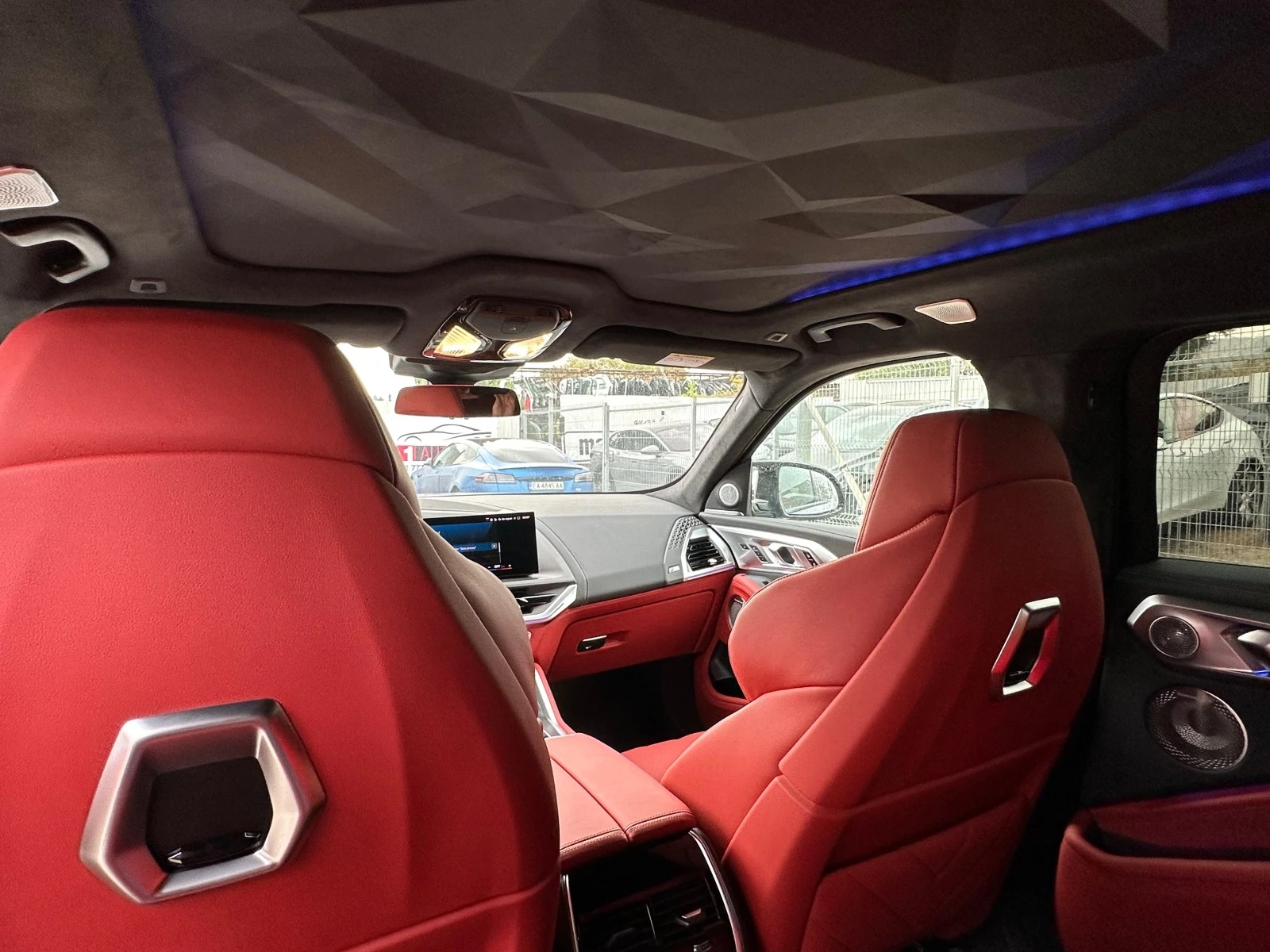 BMW XM -INDIVIDUAL Обява: — 14