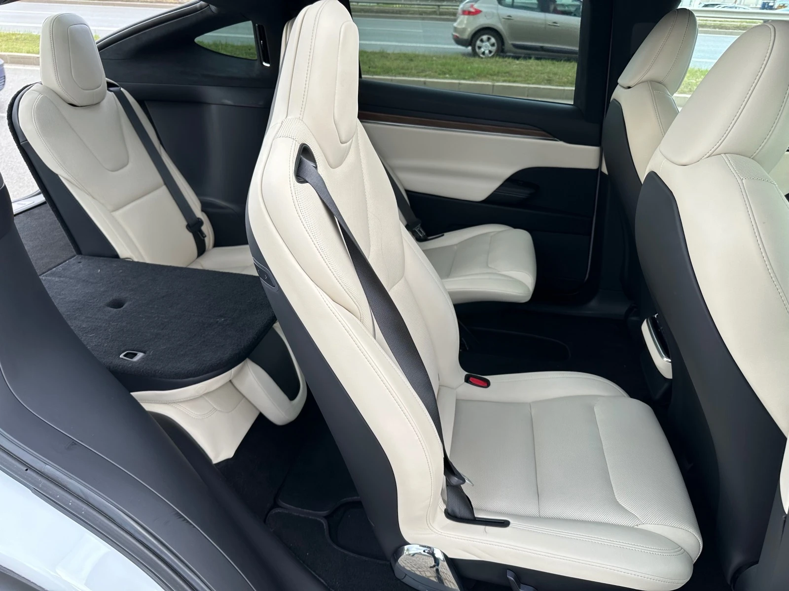 Tesla Model X 5 — 15