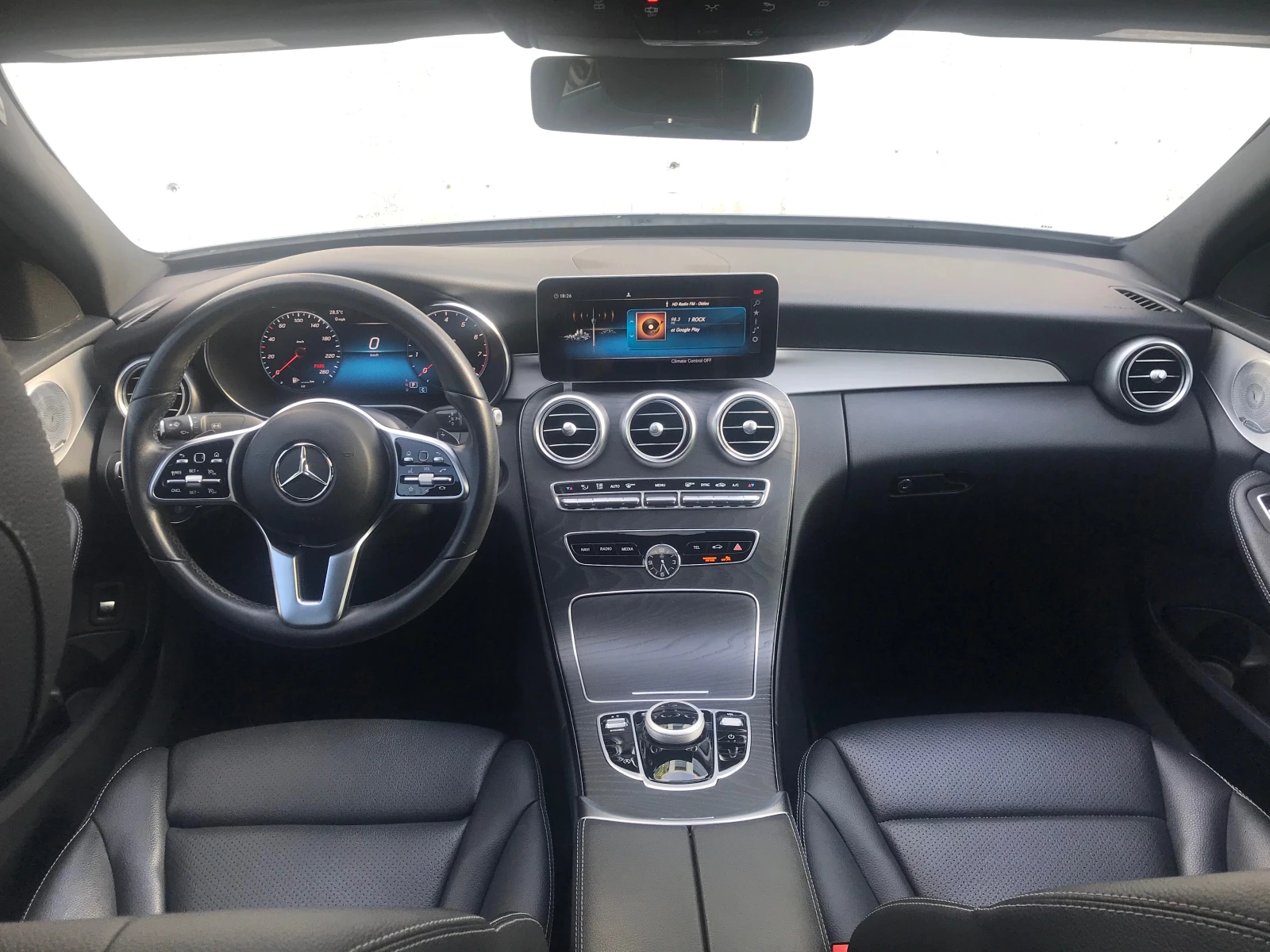 Mercedes-Benz C 300 4matik/AUTO/LED/NAVI/360 — 7
