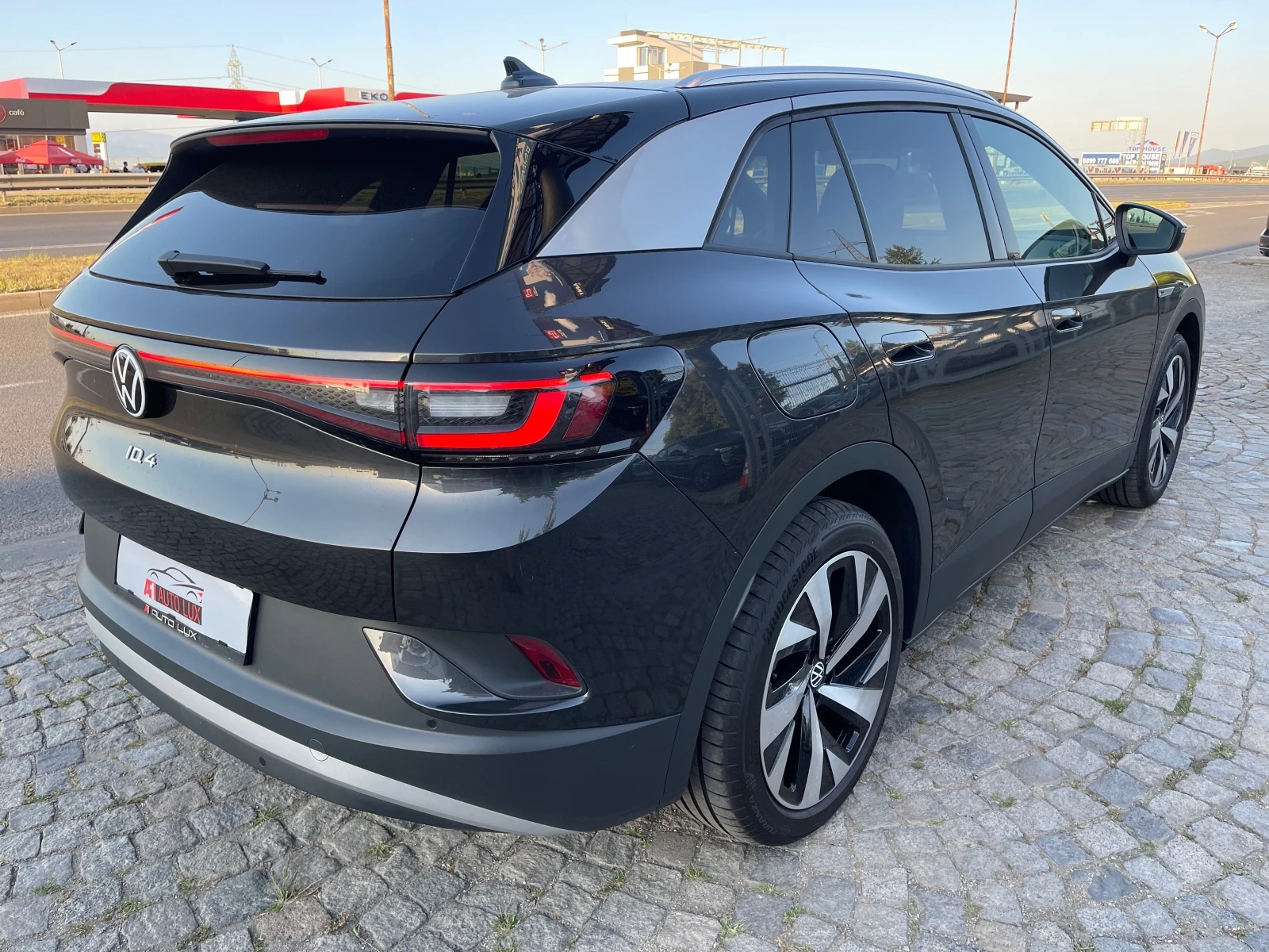 Volkswagen ID.4 204ps/77kwh/640km Обява: — 6