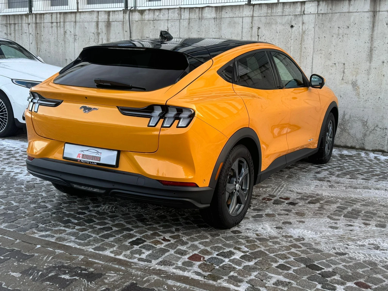 Ford Mustang Mach-E 80kw/Bowers&Wilkins — 6