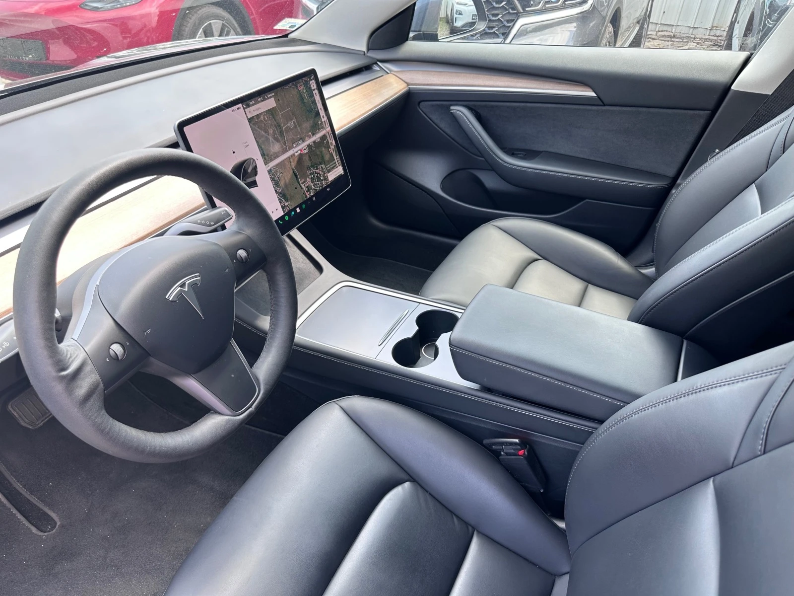 Tesla Model 3 Long — 9