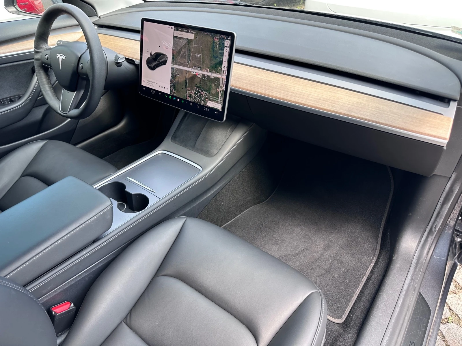 Tesla Model 3 Long — 10