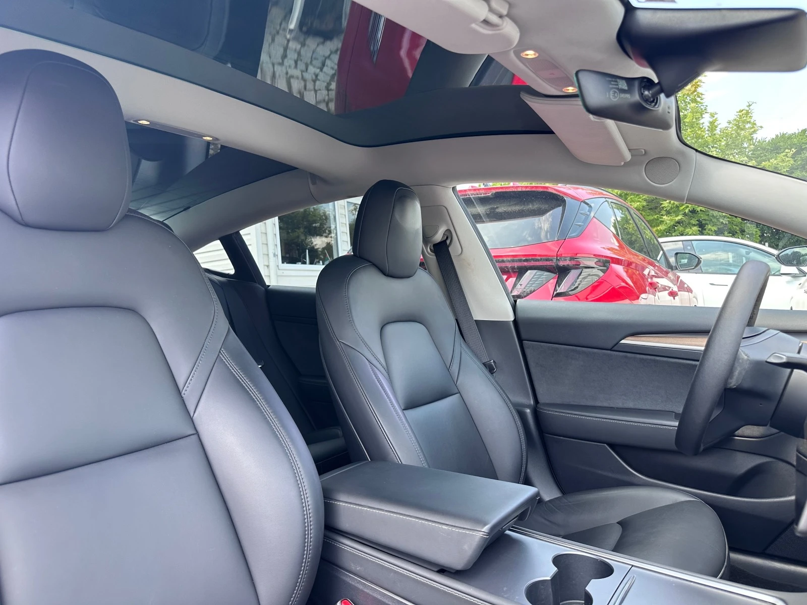 Tesla Model 3 Long — 11