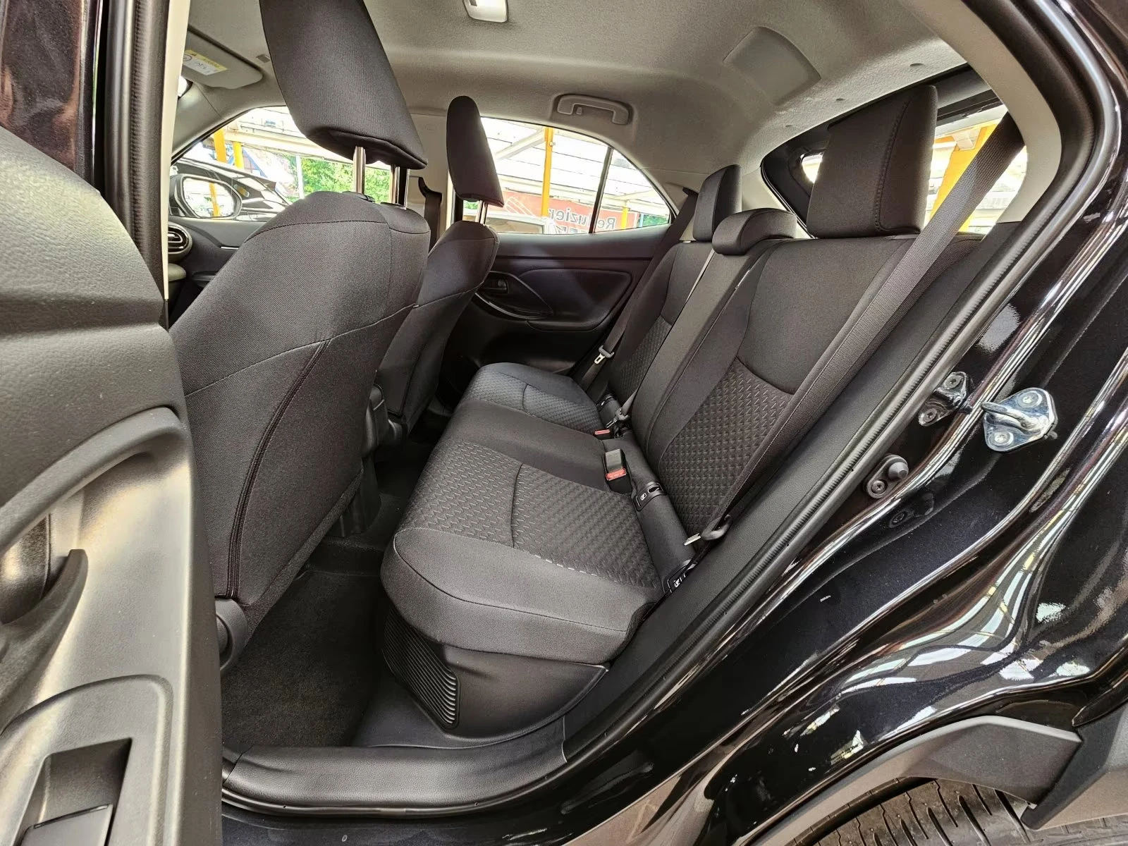 2025 Toyota Yaris Cross HYBRID 116HP CAM NAVI LED KLESS DIGI CARPLAY 234g — 15