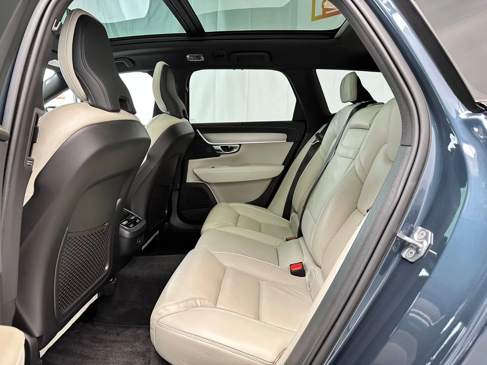 2021 Volvo V90 R-DESIGN 197HP B4 PANO HUD MEMO 360 LED 306gpr — 15