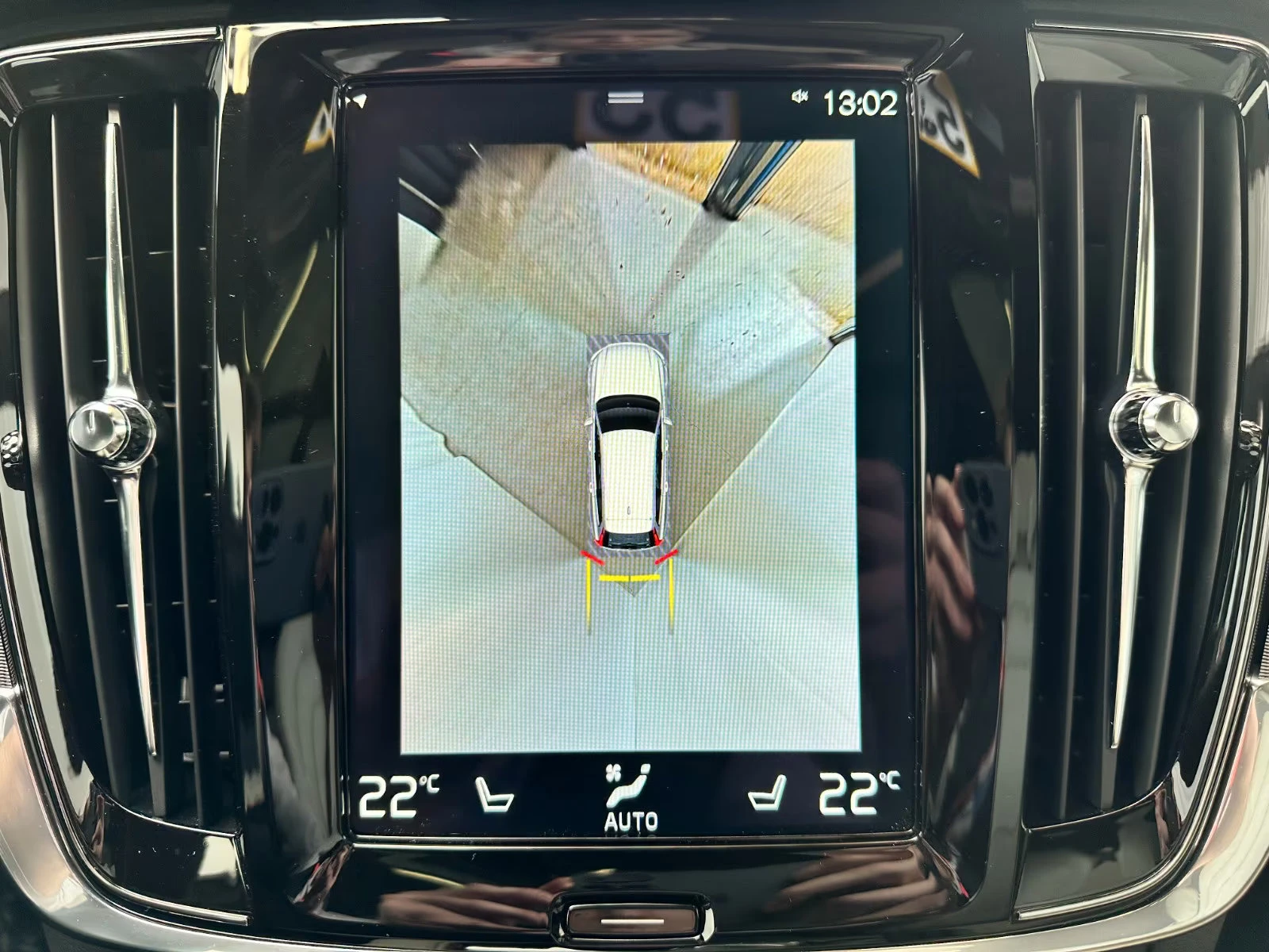 2021 Volvo V90 R-DESIGN 197HP B4 PANO HUD MEMO 360 LED 306gpr — 11