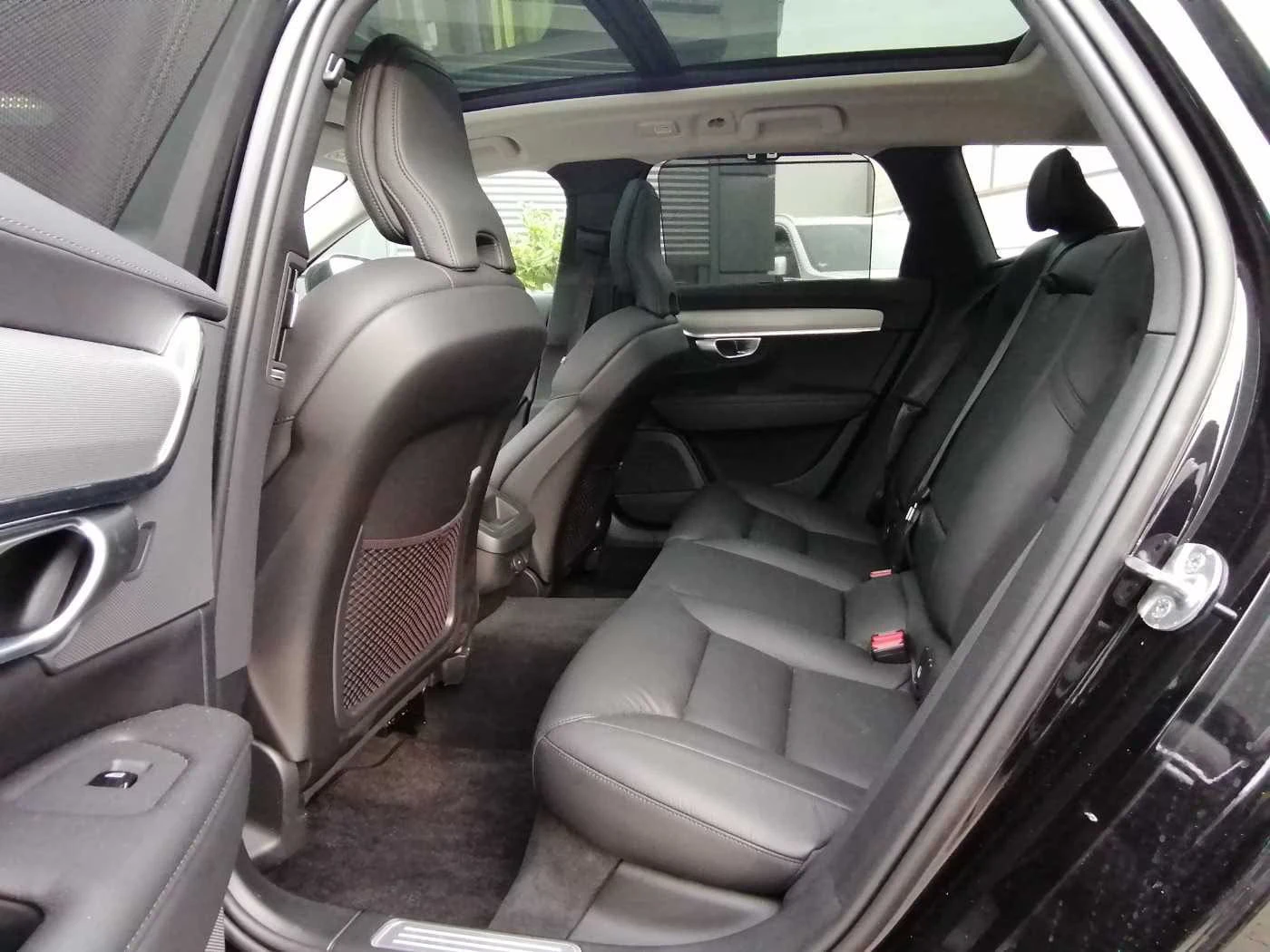 2024 Volvo V90 B4 PLUS-BRIGHT 197HP PANO 360 H&K NAVI LED 307gPR — 13