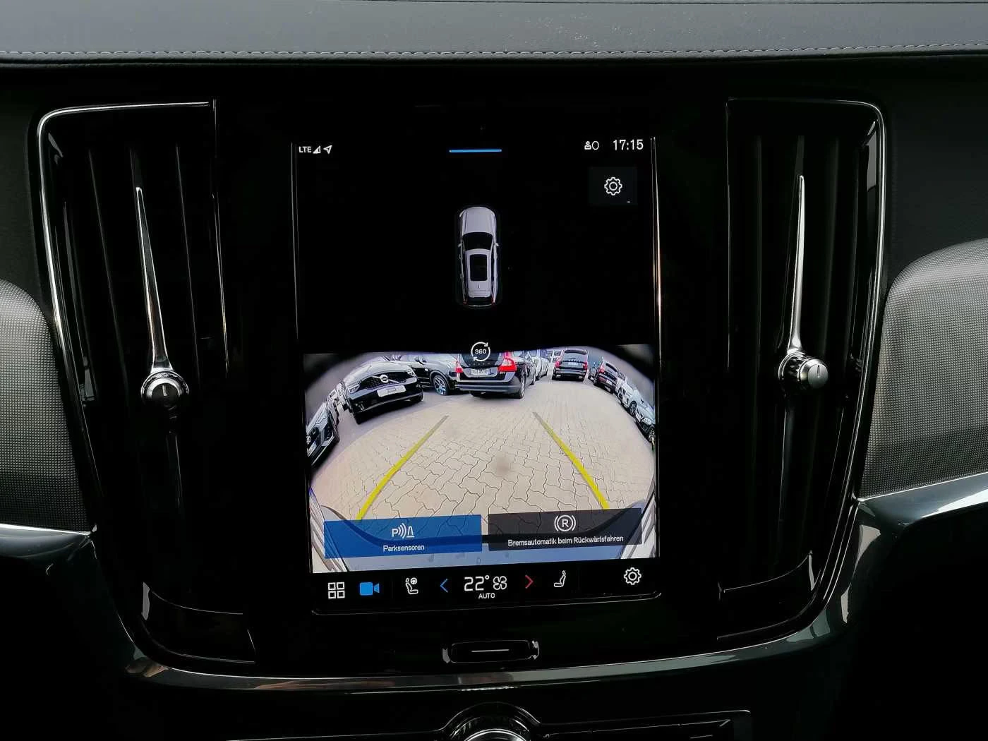 2024 Volvo V90 B4 PLUS-BRIGHT 197HP PANO 360 H&K NAVI LED 307gPR — 8