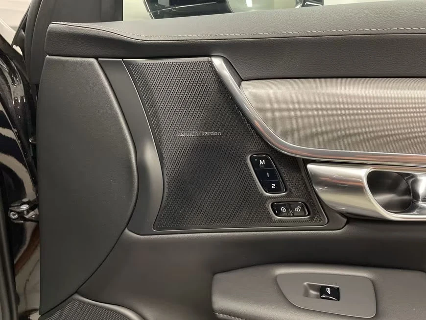 2024 Volvo V90 B4 PLUS-DARK 197HP PANO MEMO 360 H&K NAVI LED 309g — 12