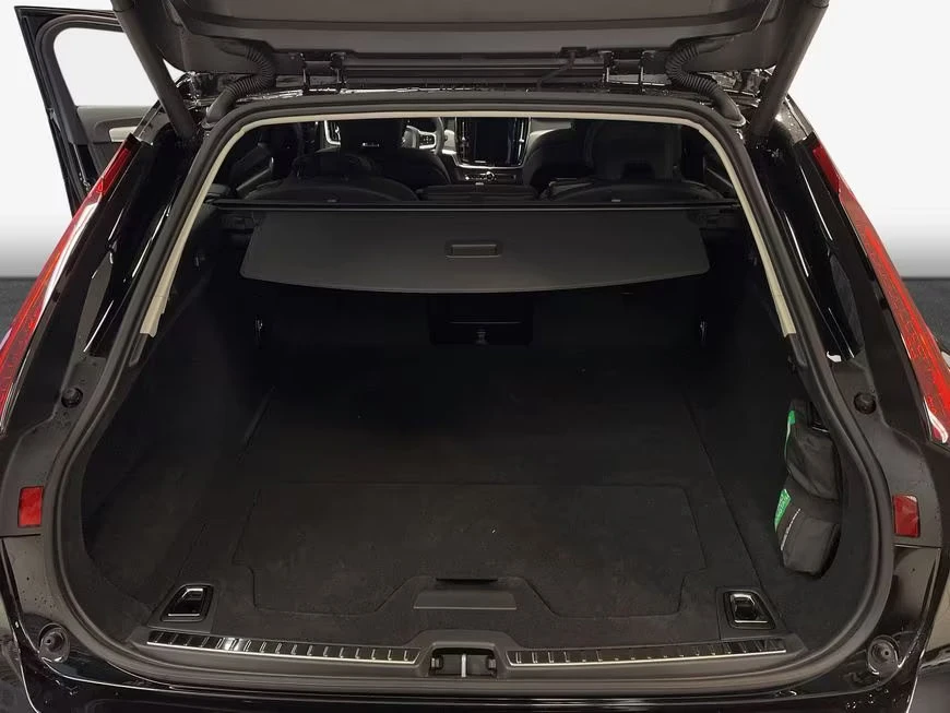 2024 Volvo V90 B4 PLUS-DARK 197HP PANO MEMO 360 H&K NAVI LED 309g — 14