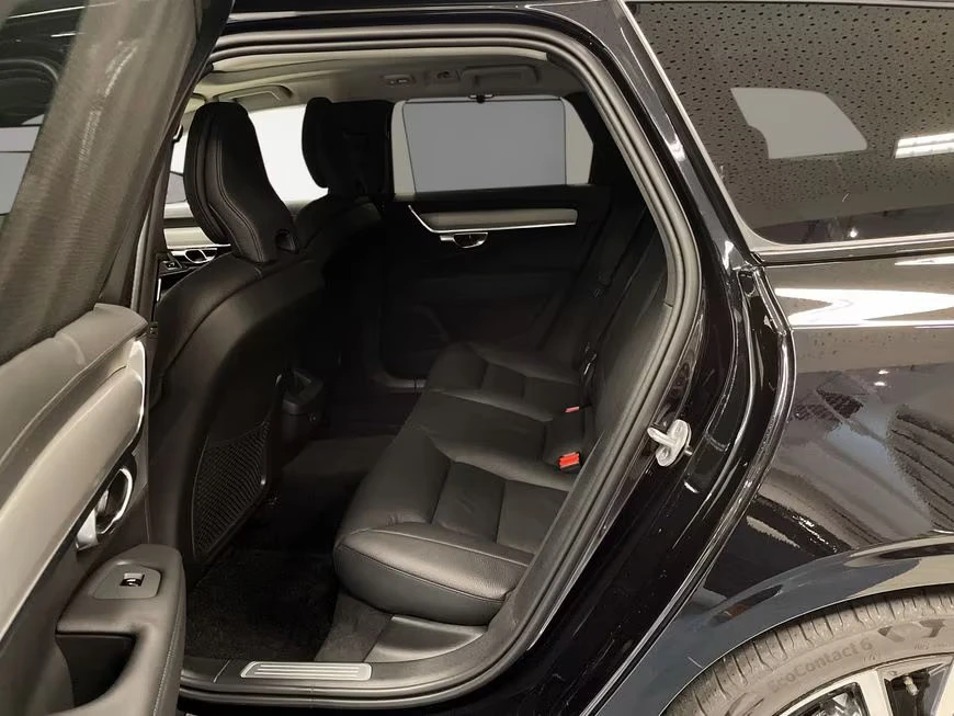 2024 Volvo V90 B4 PLUS-DARK 197HP PANO MEMO 360 H&K NAVI LED 309g — 13