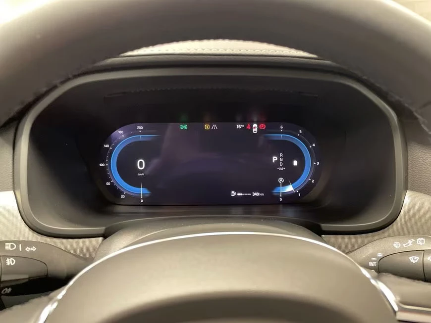 2024 Volvo V90 B4 PLUS-DARK 197HP PANO MEMO 360 H&K NAVI LED 309g — 10