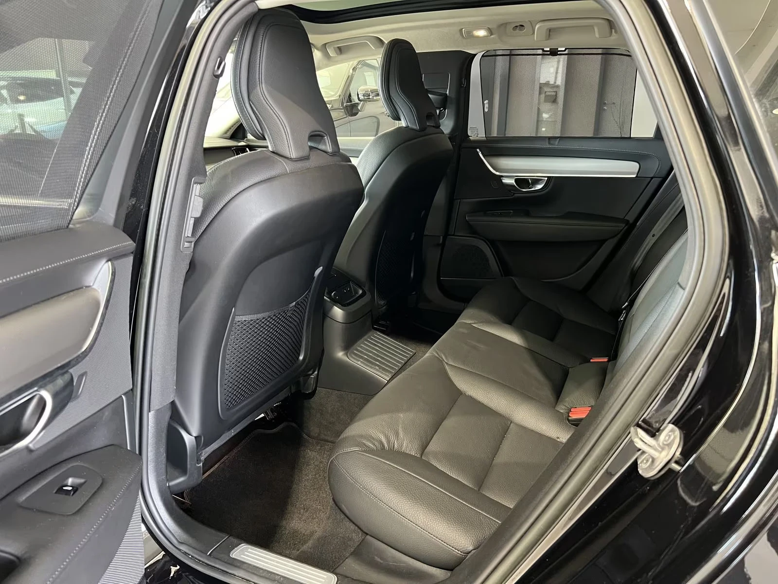 2023 Volvo V90 T6 PLUS-BRIGHT 398HP PANO AHK H&K CAM 311gpr — 15