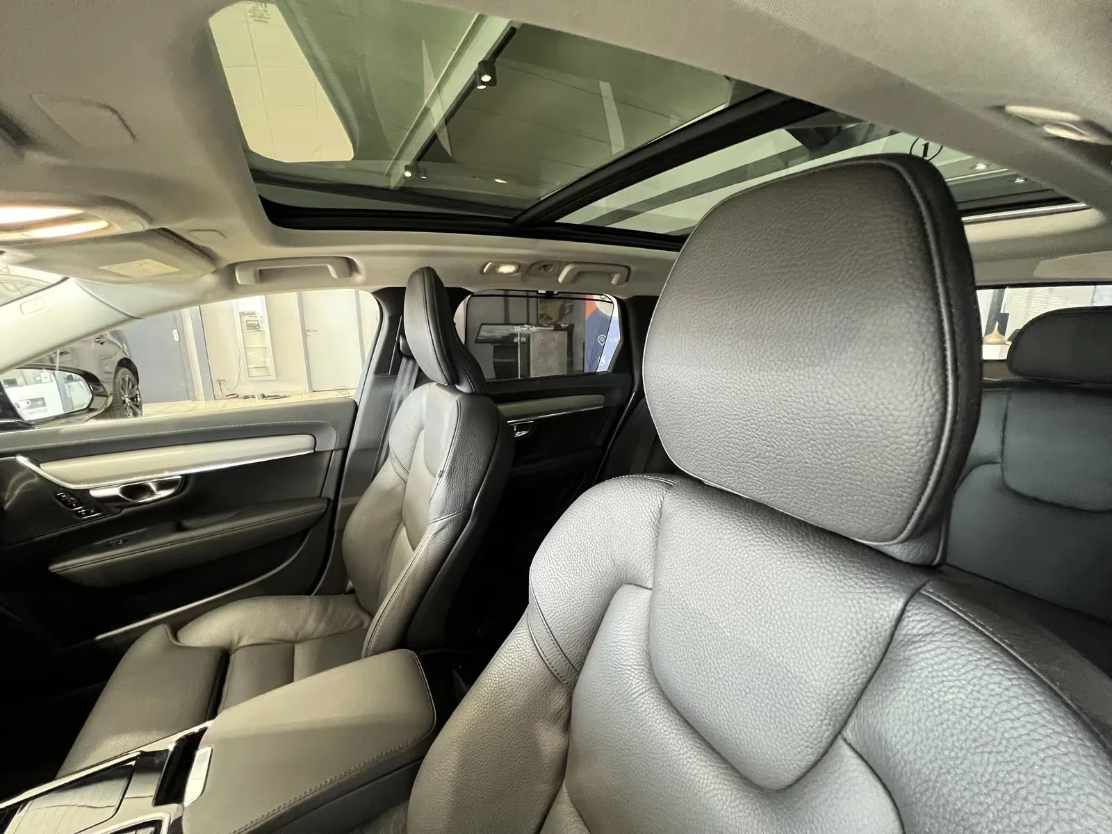 2023 Volvo V90 T6 PLUS-BRIGHT 398HP PANO AHK H&K CAM 311gpr — 9