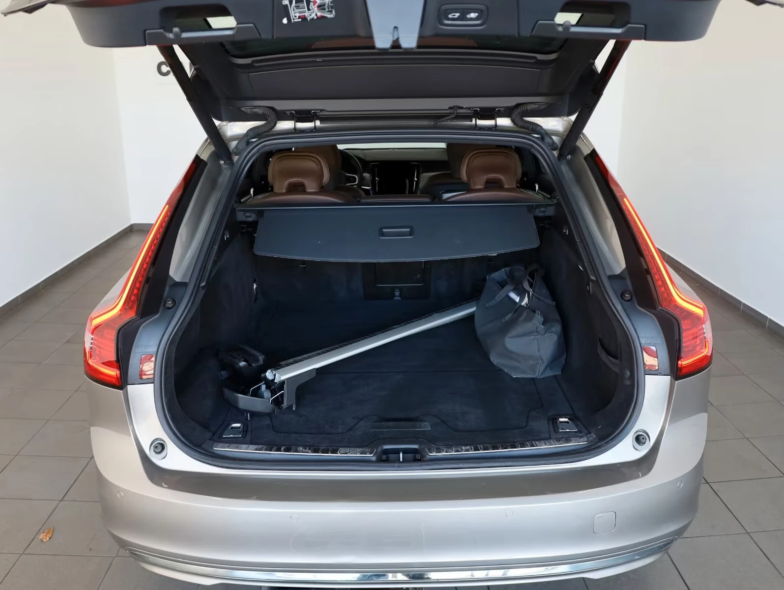 2021 Volvo V90 T6 INSCRIPTION 341HP PANO NAVI CAM LED KLESS 312g — 7
