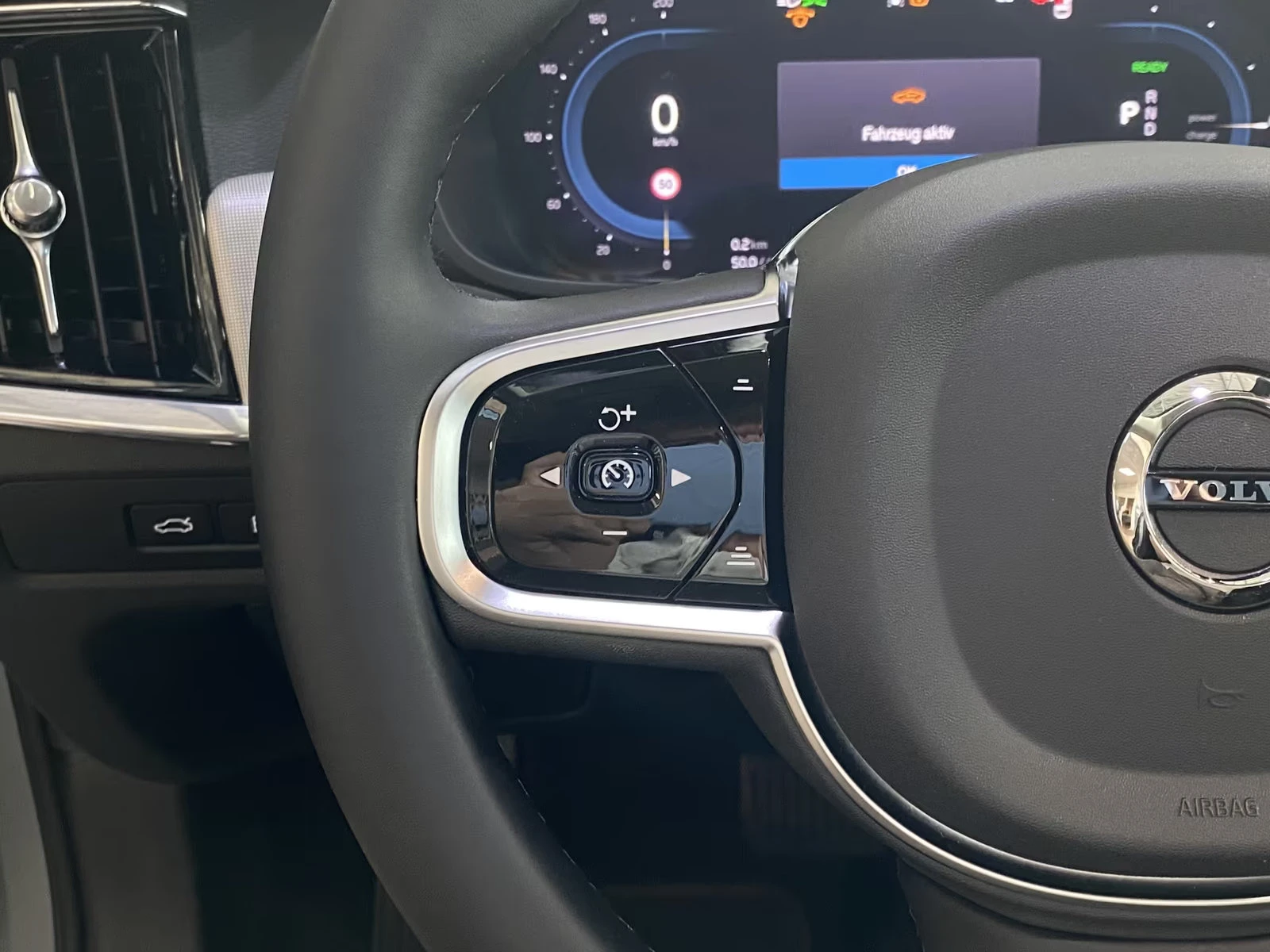 2024 Volvo V90 CORE 398HP AWD CAM NAVI LED KLESS 314g — 11