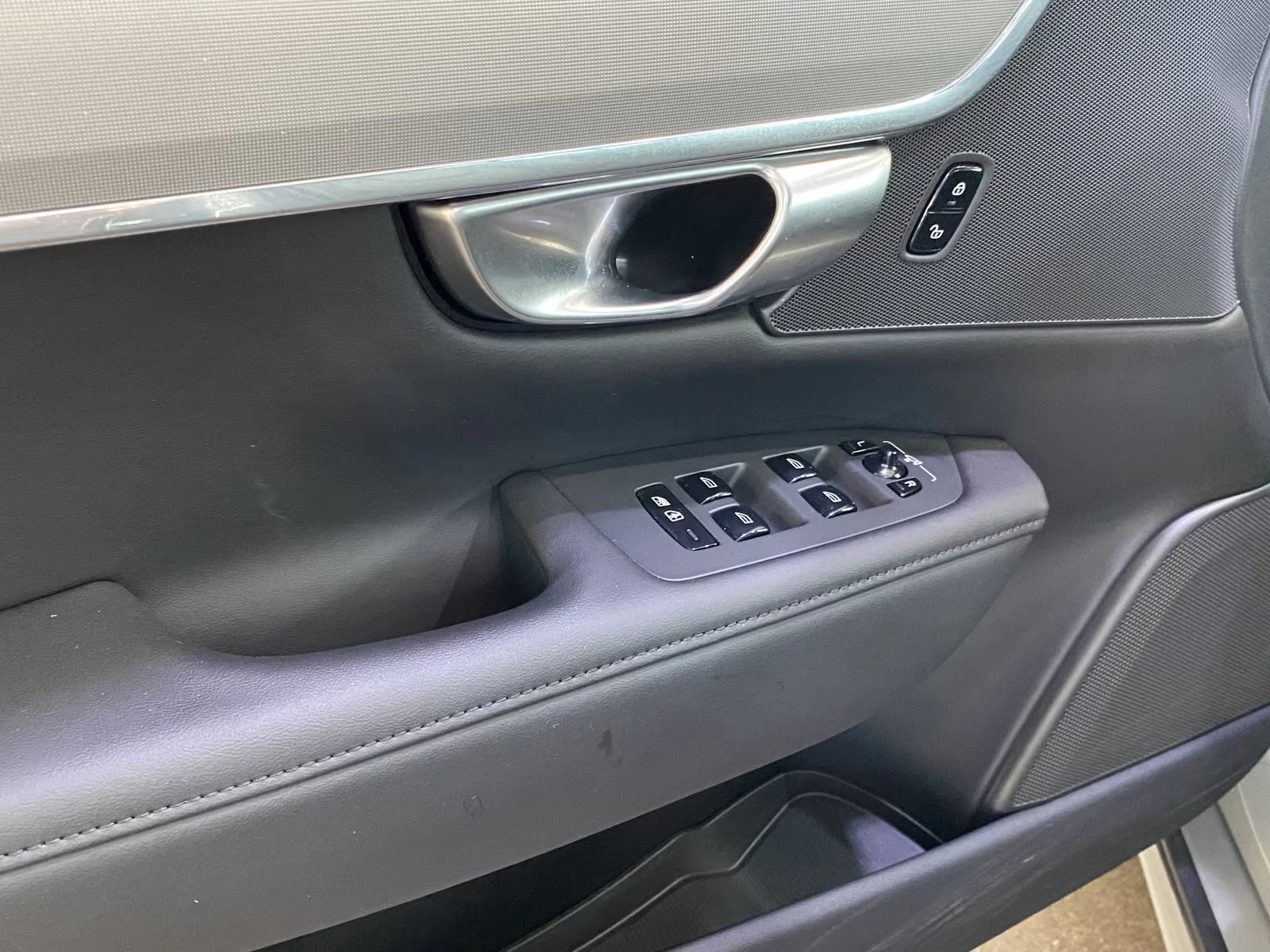 2024 Volvo V90 CORE 398HP AWD CAM NAVI LED KLESS 314g — 14