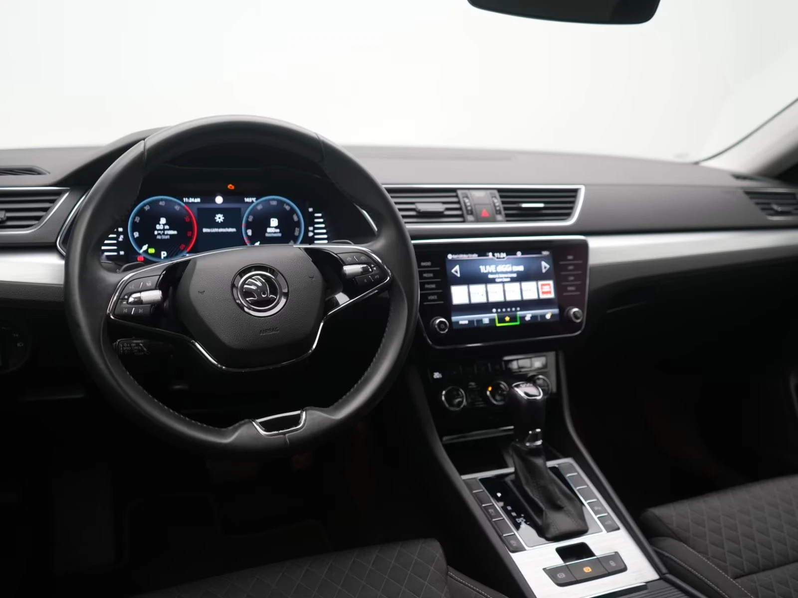 2022 Skoda Superb AMBITION 200HP DSG CAM NAVI LED 742v — 8