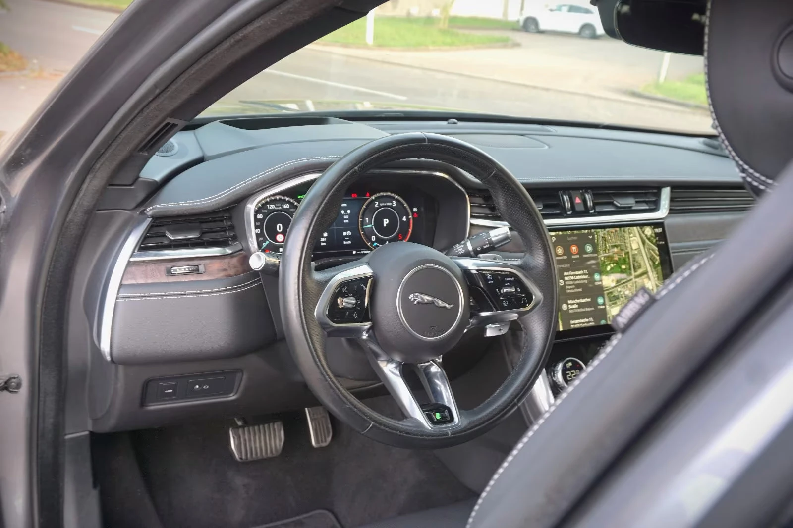 2021 Jaguar XF R-DYNAMIC 204HP PANO HUD 360 AWD KLESS 480g — 9