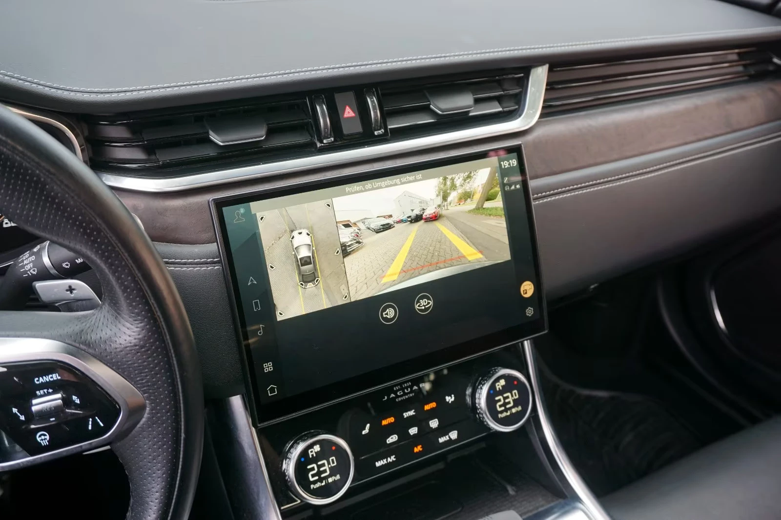 2021 Jaguar XF R-DYNAMIC 204HP PANO HUD 360 AWD KLESS 480g — 12