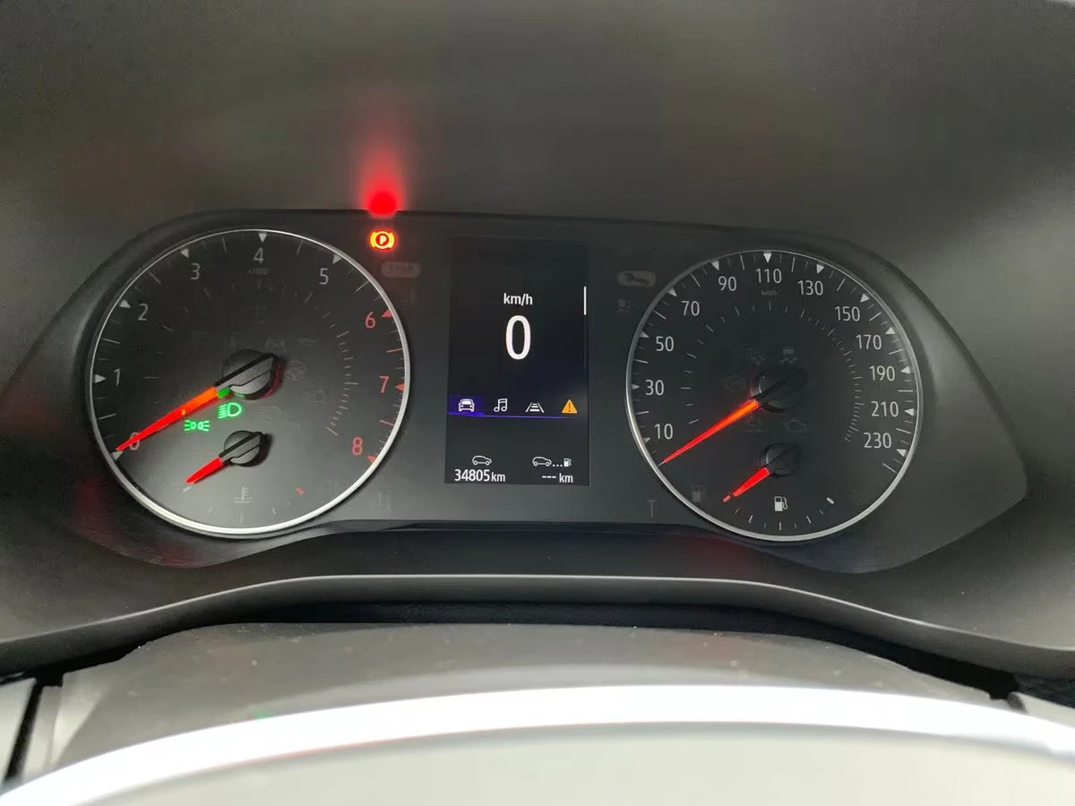 2023 Renault Arkana 1.3TCe MHEV 140HP EQUILIBRE CAM LED CPLAY 506g — 13