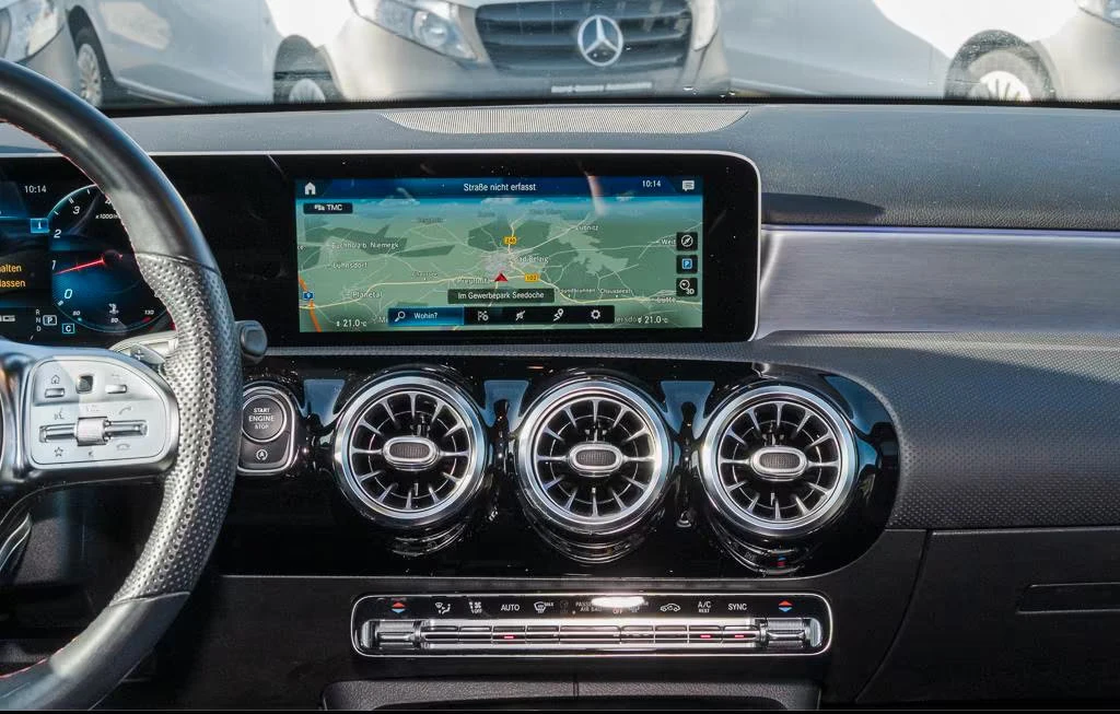 2020 Mercedes-Benz A 45 AMG 4MATIC 387HP PANO 360 HUD DISTR BURM MEMO 671g — 9
