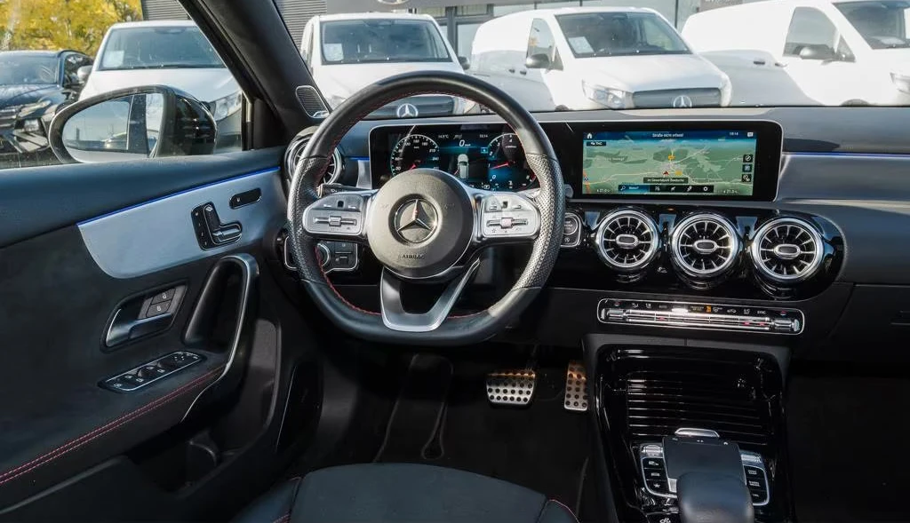 2020 Mercedes-Benz A 45 AMG 4MATIC 387HP PANO 360 HUD DISTR BURM MEMO 671g — 8