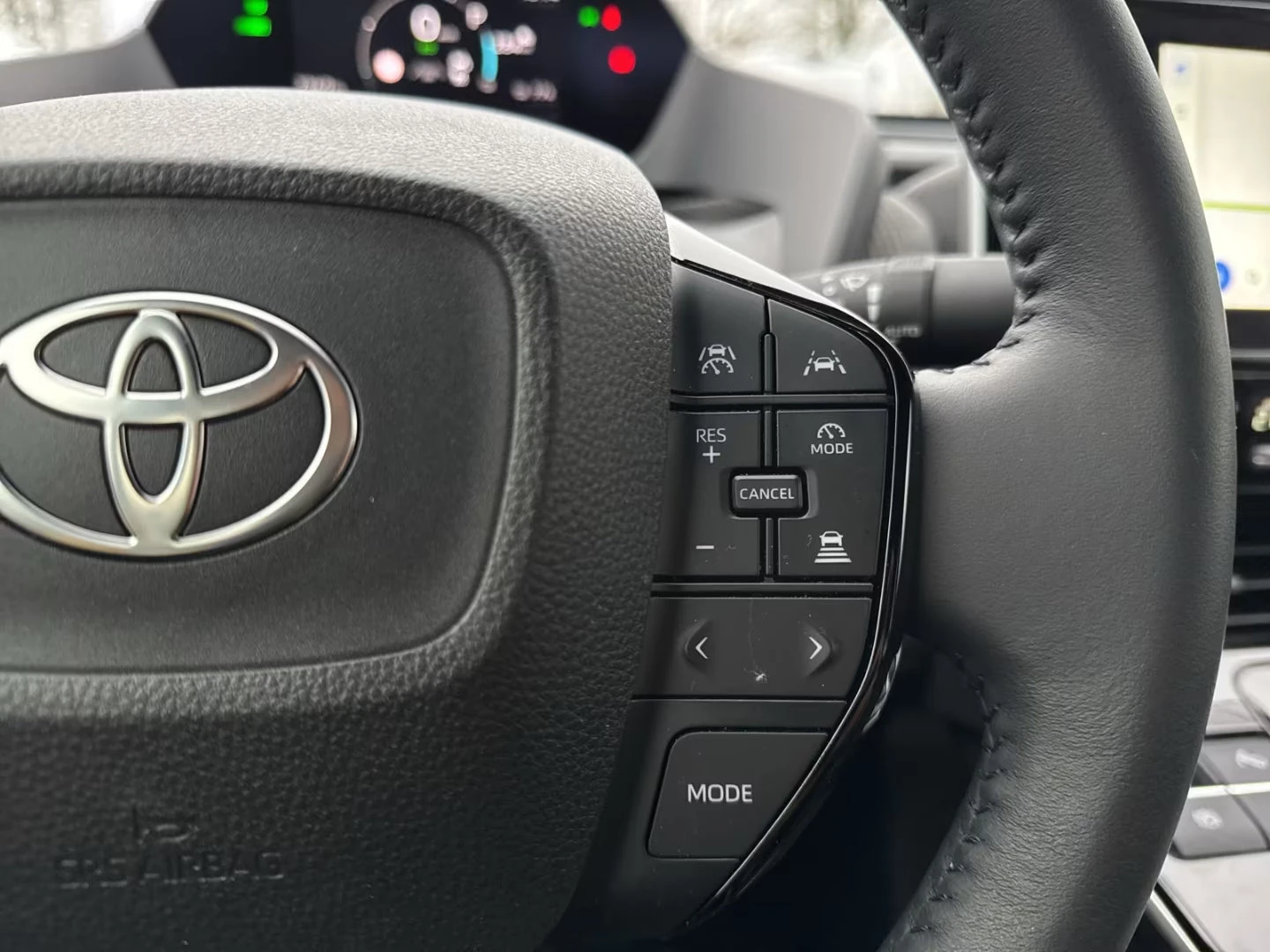 2025 Toyota bZ4X COMFORT 204HP FWD CAM NAVI LED CPLAY 693g — 10